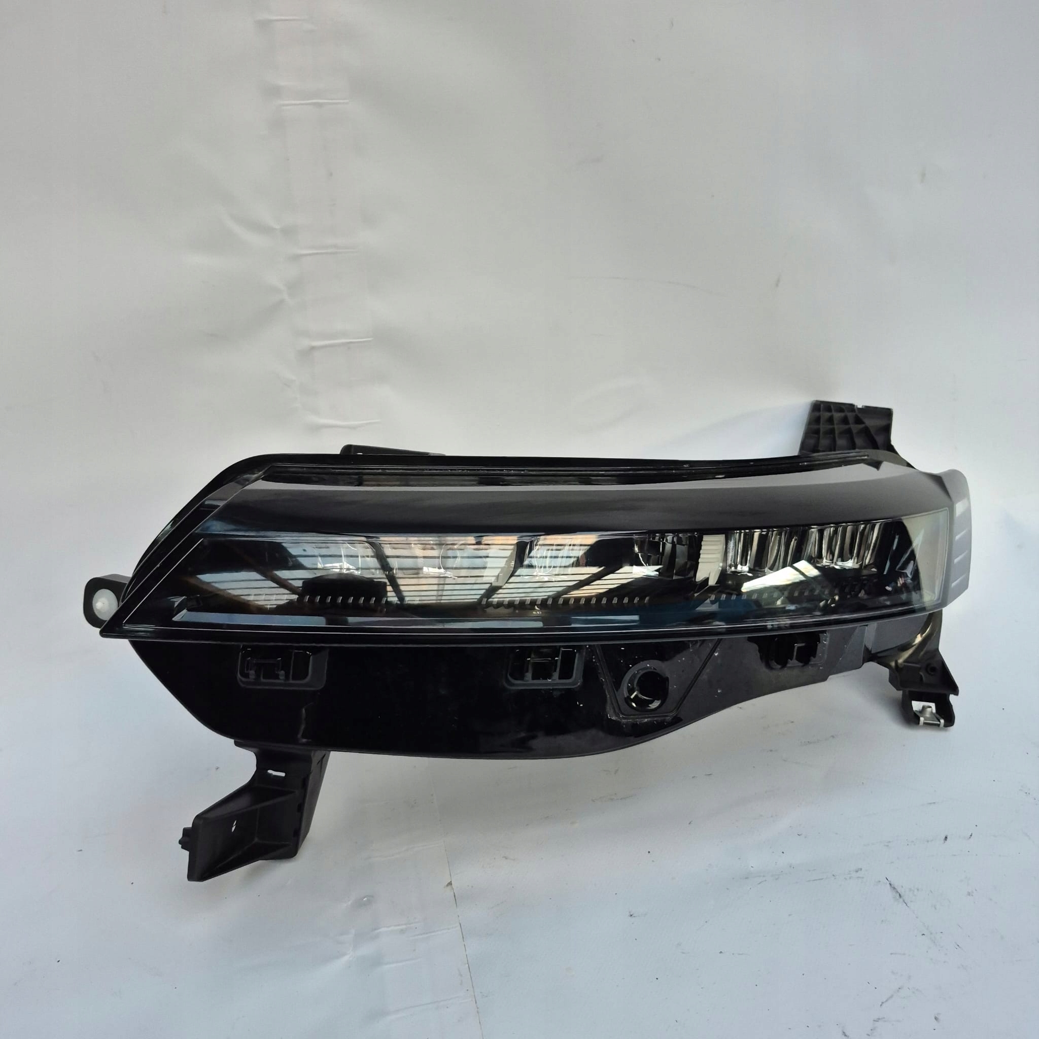 RENAULT MEGANE V 5 E-TECH 21- light left front front FULL LED 260601764R