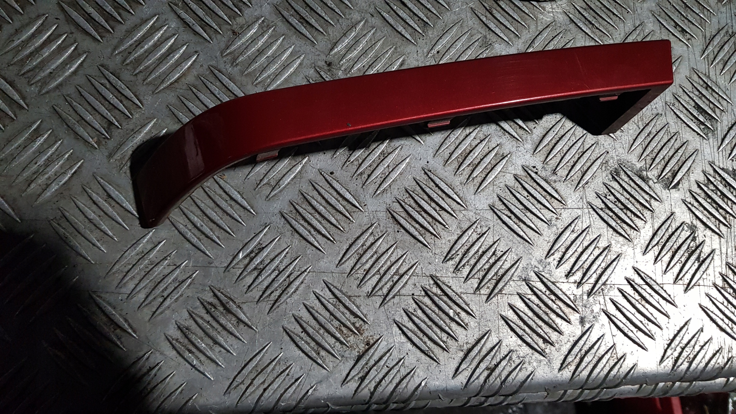 BMW 3 E46 moulding below LAMPE right rear part COMPACT FLAMENCO ROT
