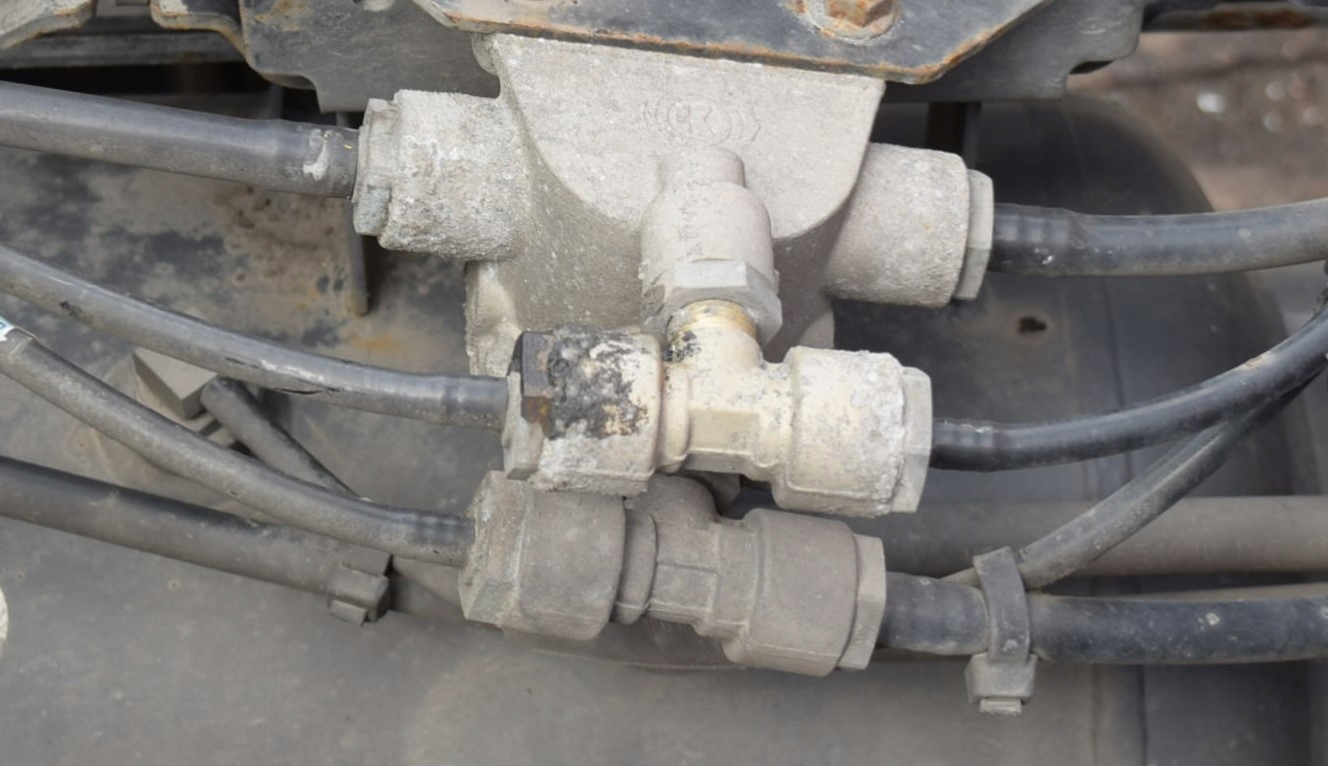 577 - Клапан реле DAF XF CF 106 EURO 6 K105481