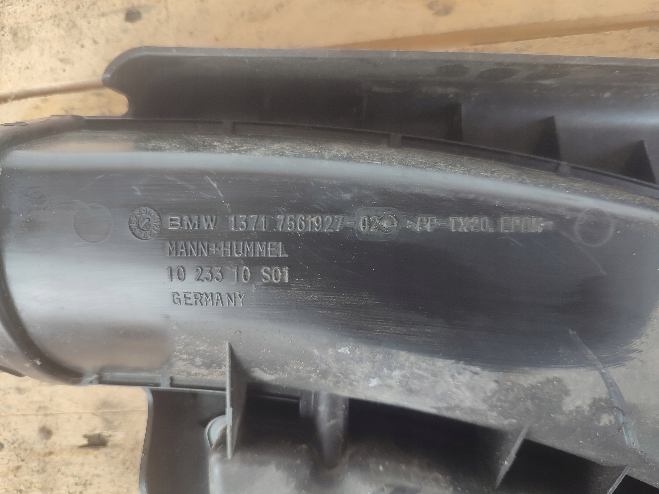 intake tube air duct drain SSACY BMW 1 E81 E82 E87 7561927
