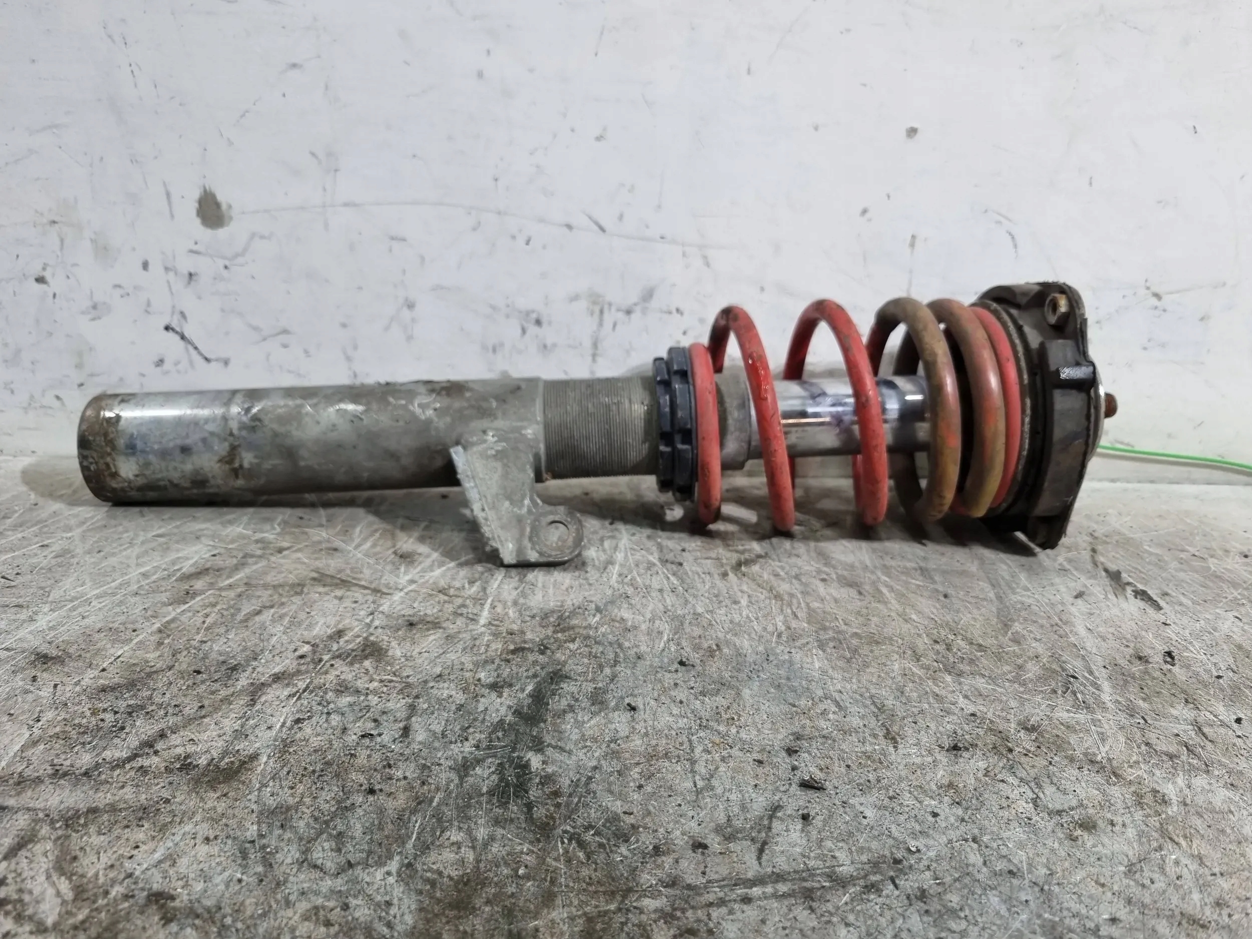 shock absorber left right front H&R 4817452-1/1 VW GOLF V AUDI A3 S3 8PA