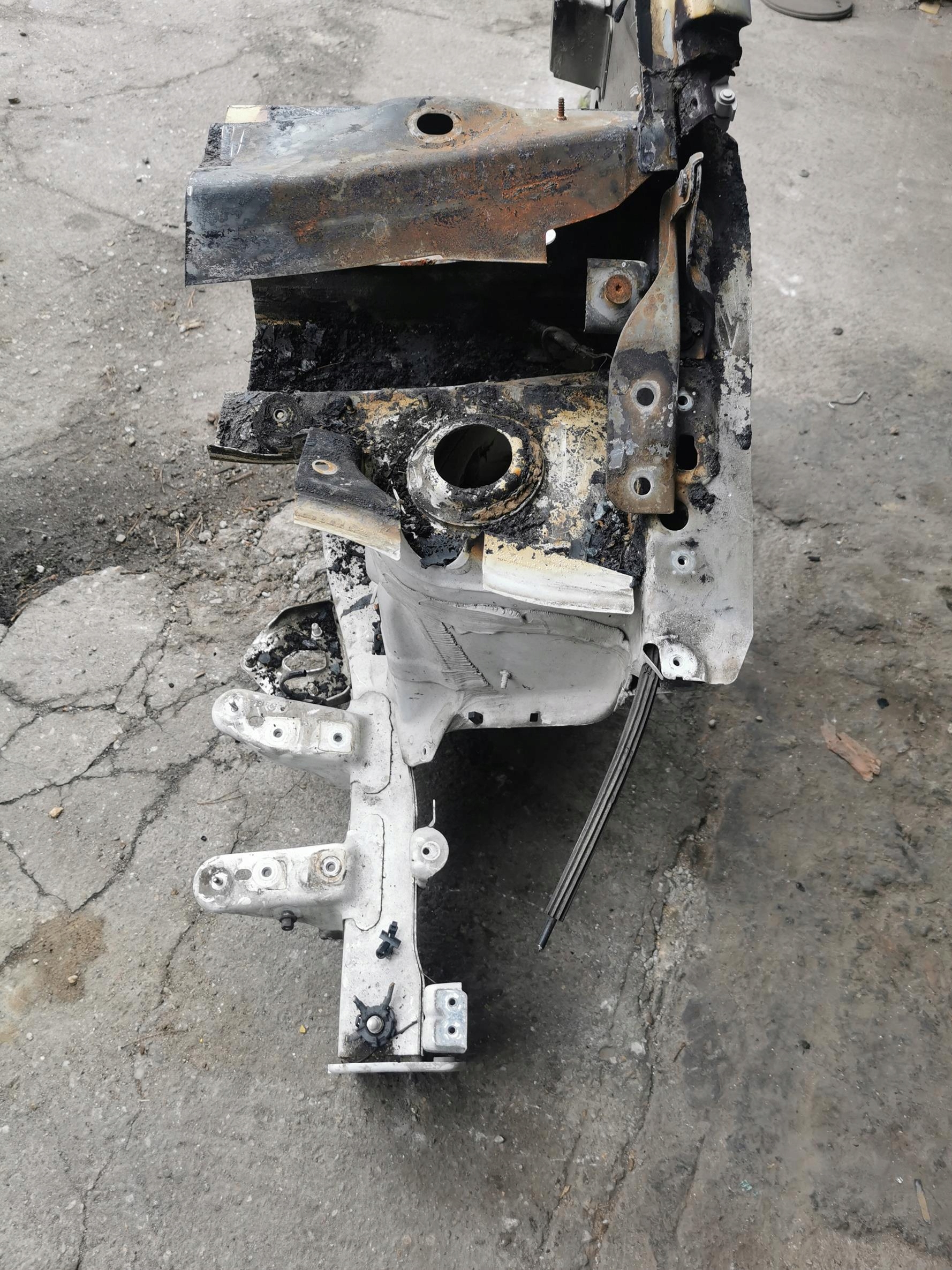 quarter quarter left front SKODA CITIGO LB9A