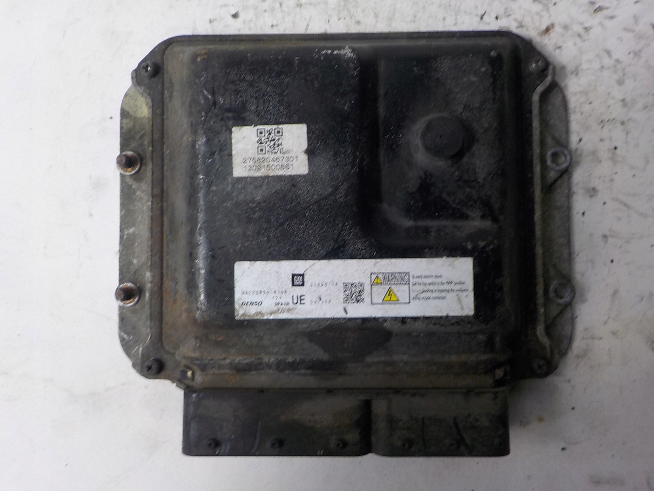OPEL computer control unit 55590118 MB275800-8168 UE