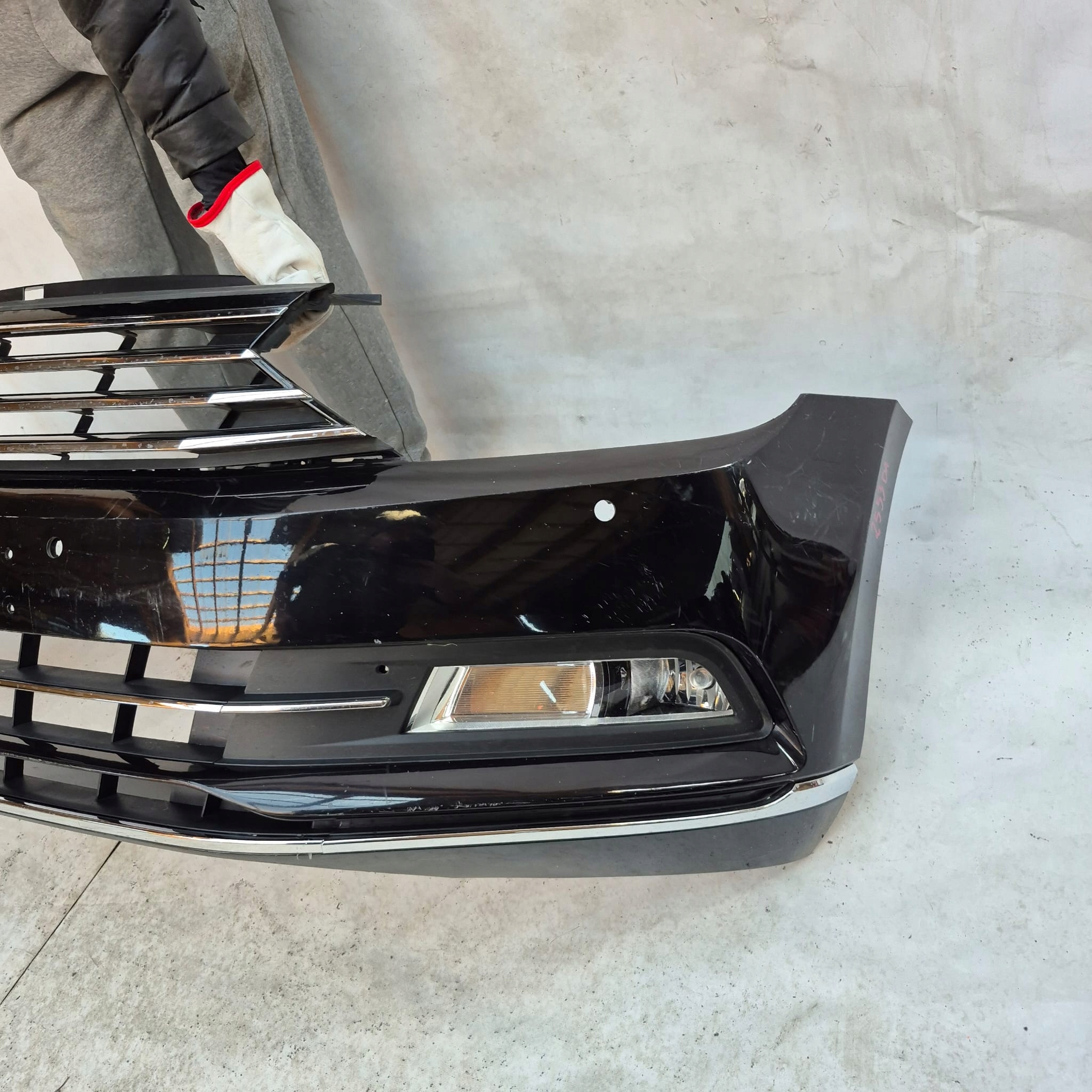 VW PASSAT B8 3G0 HIGHLINE 14- bumper front front PDC 3G0807221A