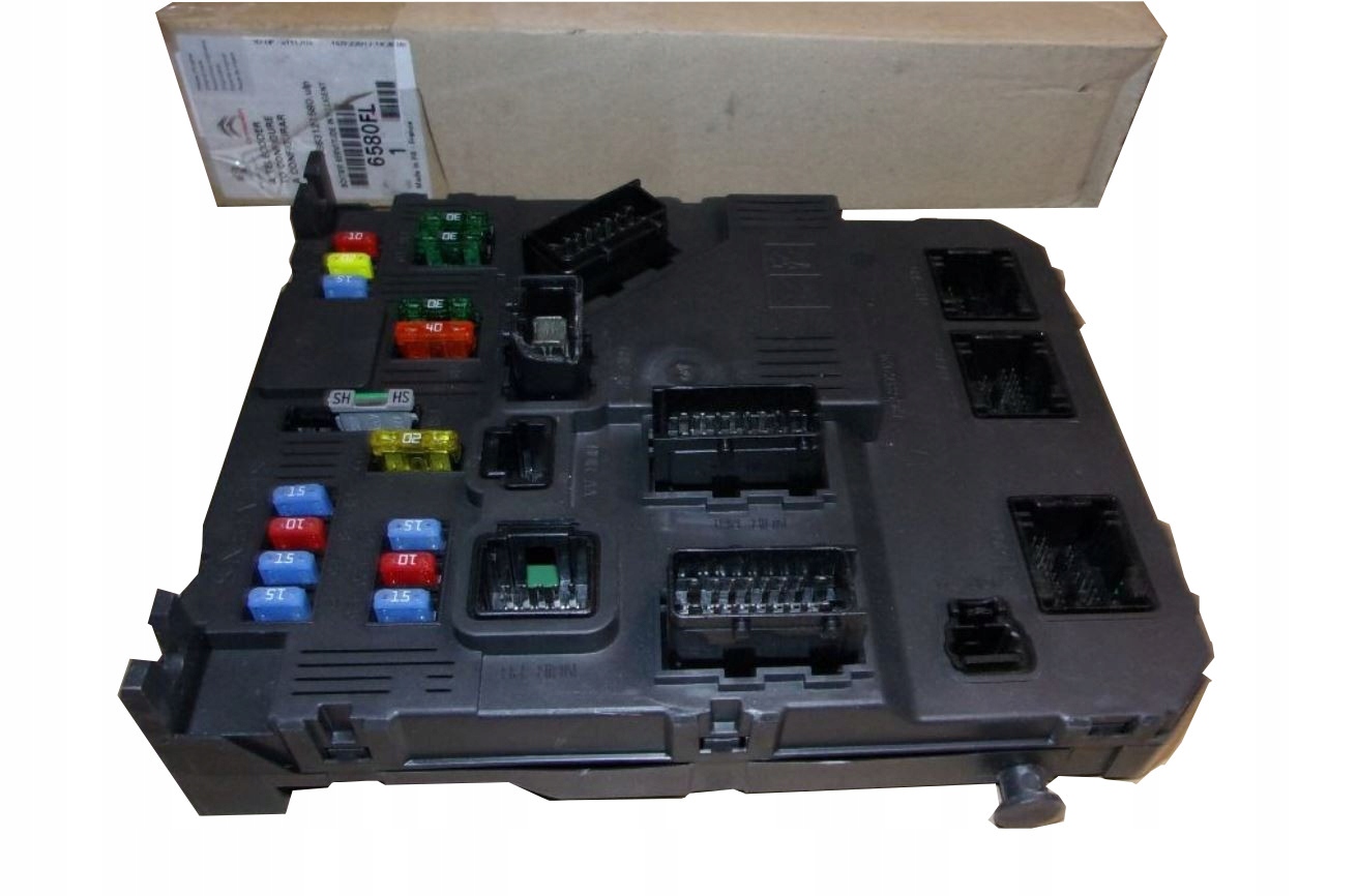 SKRZYNKA BEZPIECZNIKOW MODUL BSI P 1007 6580FL