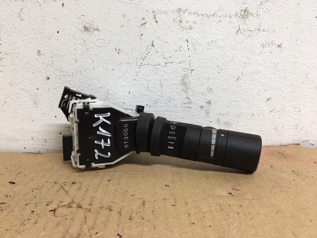 NISSAN NAVARA D40 05-11 PRZEŁĄCZNIK WYCIERACZEK