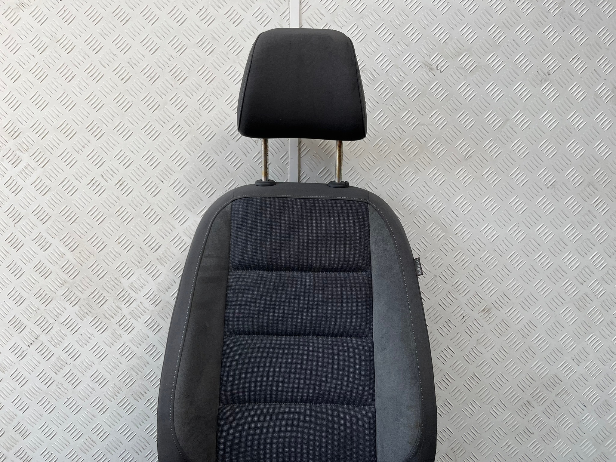 VW TOURAN and 03-10 seat front left front driver´s EUROPA original