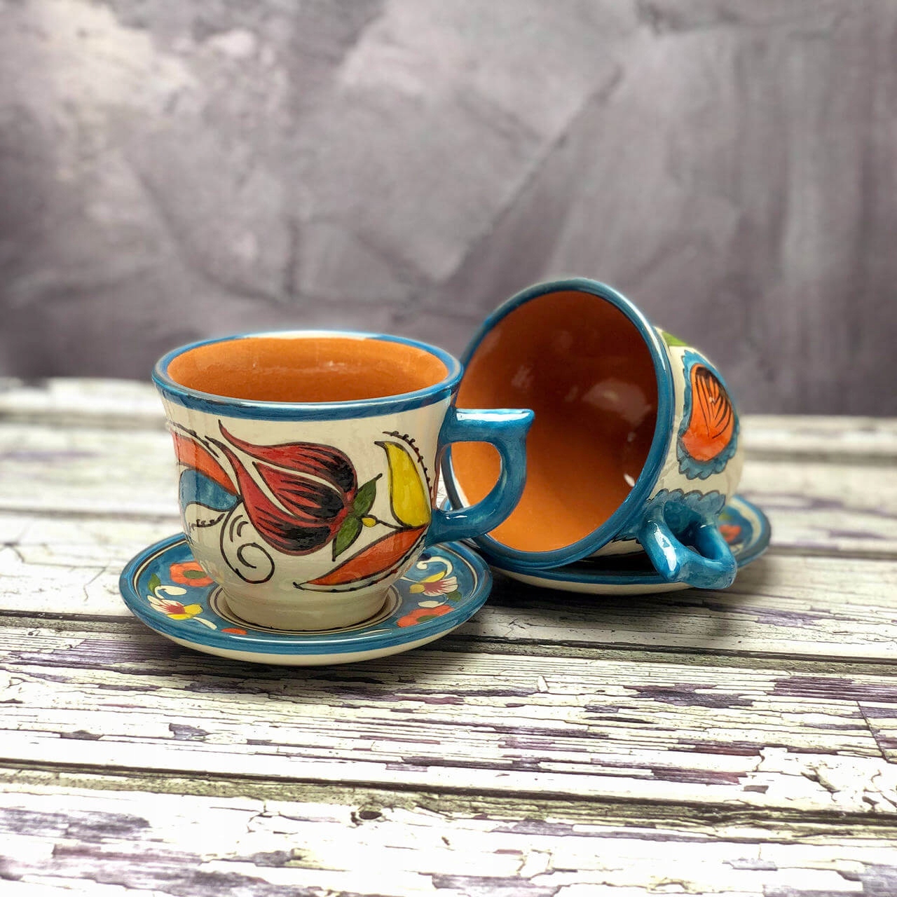 Velký keramický hrnek stojanem ručně vyrobený „Polní louka 1“ 210ml