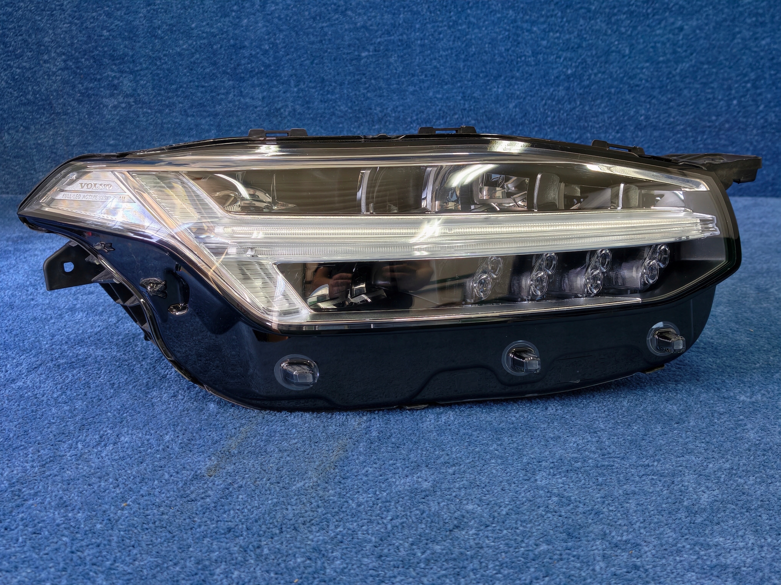 VOLVO XC90 II LIFT 19- REFLEKTOR right light left FULL LED 32420460 OPIS!