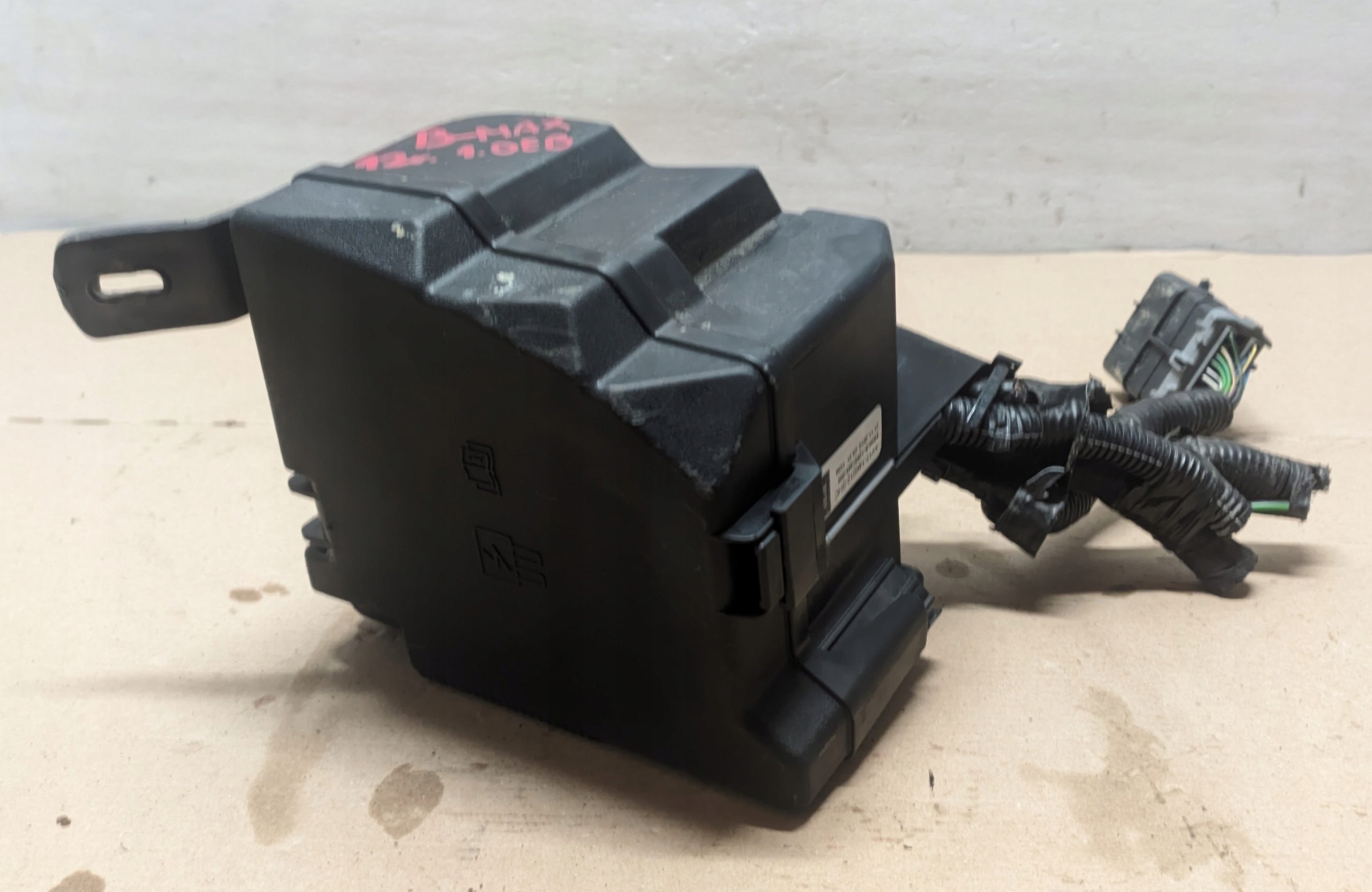 FORD B-MAX 12R 1.0 EB Module fusibles AV1T-14K012-GHC