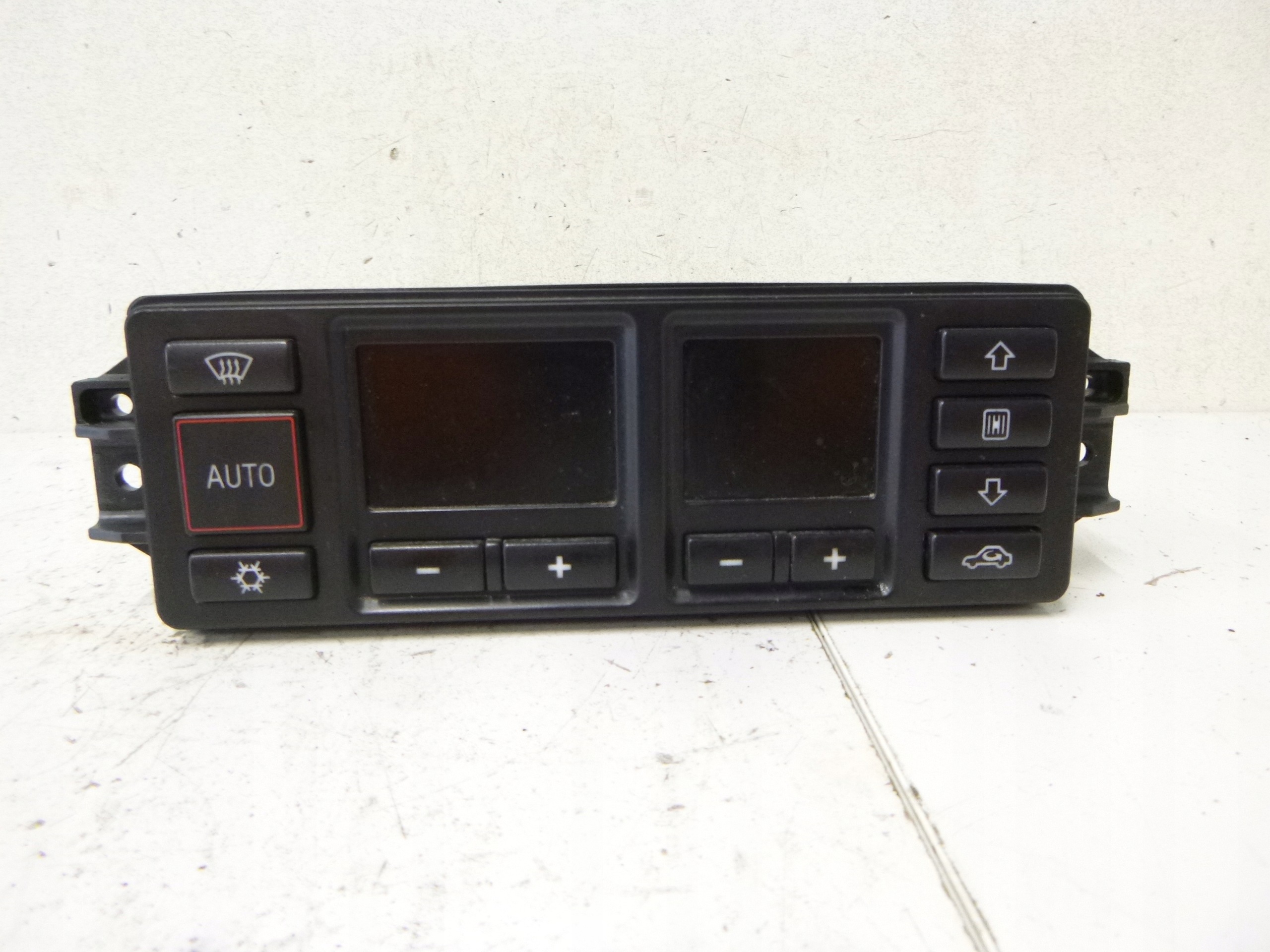 Panel unité de commande électronique uce déshumidificateur d'air conditionné Audi A3 8L 1.6 B 96-01 8L0820043M HELLA