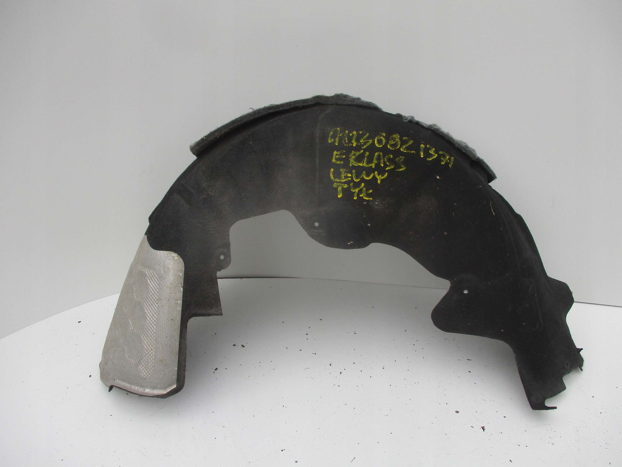 mudguard rear. left MERCEDES E KLASA 213 A2136821371
