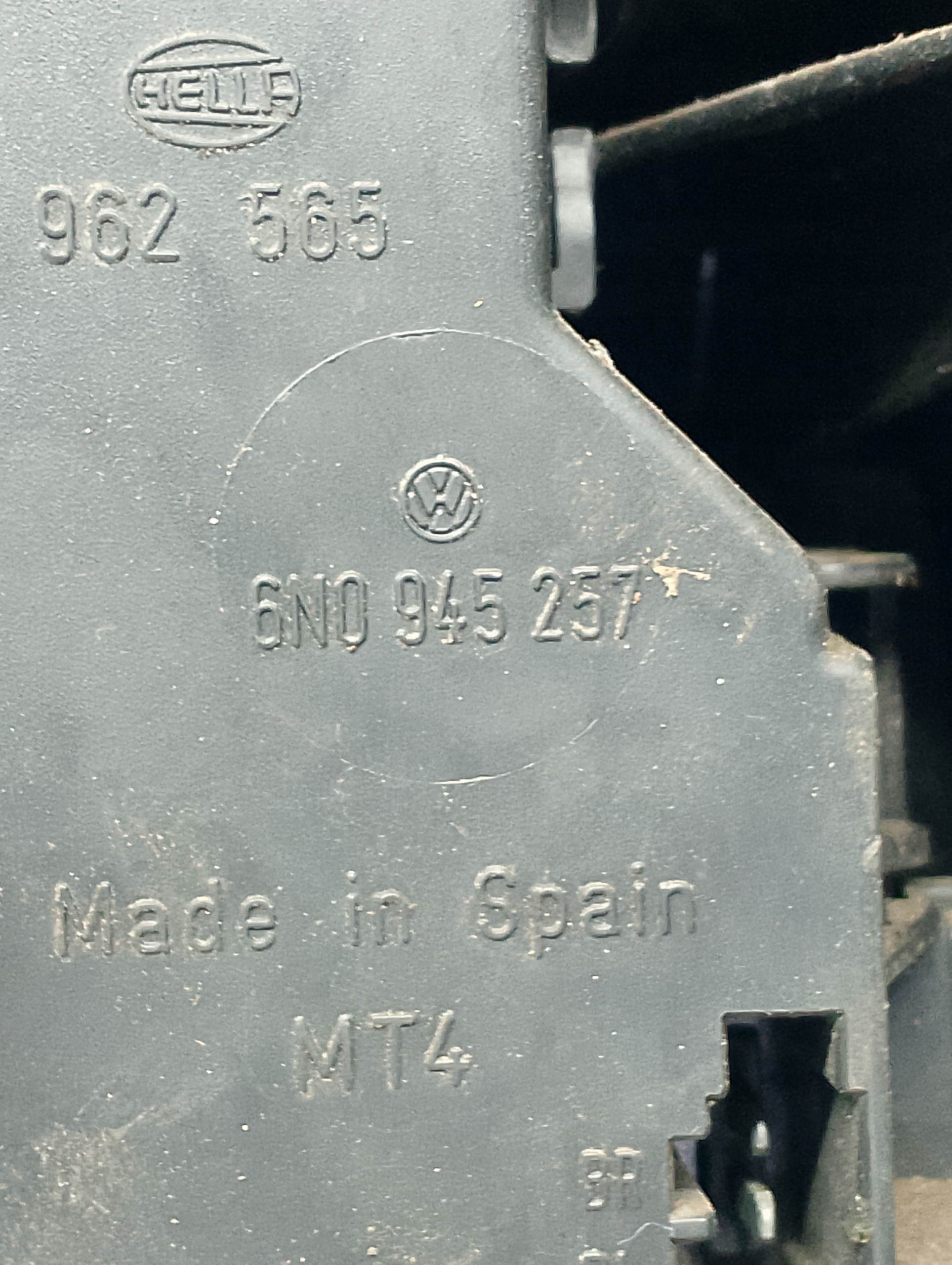 light left rear part VW POLO III 6N0945257A