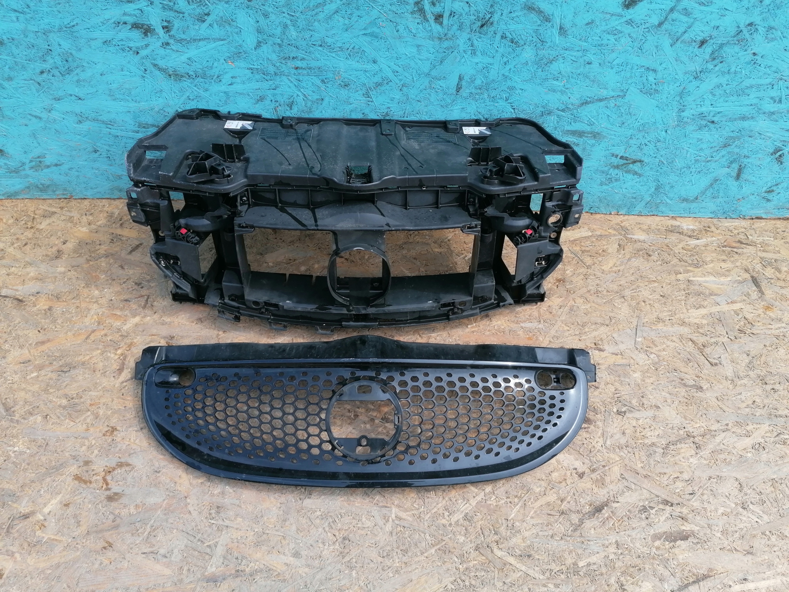 Wzmocnienie zderzaka SMART FORFOUR 453 + grill