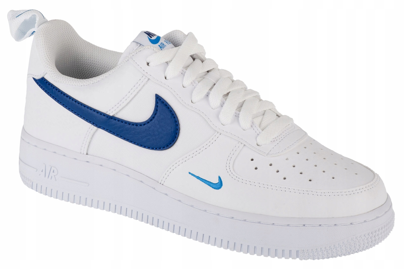 Nike Air Force 1 07 (49,5) Pánské kožené tenisky bílé