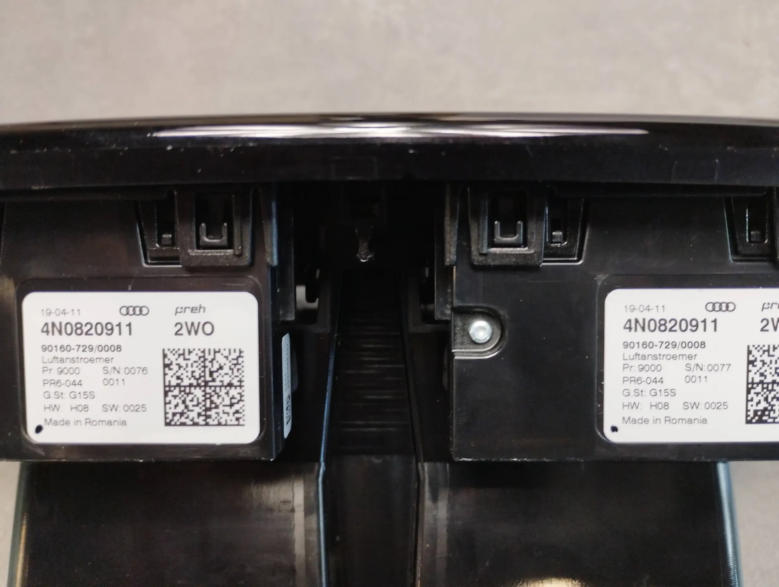 Audi A8 S8 D5 grid air conditioning devices 4N0819203