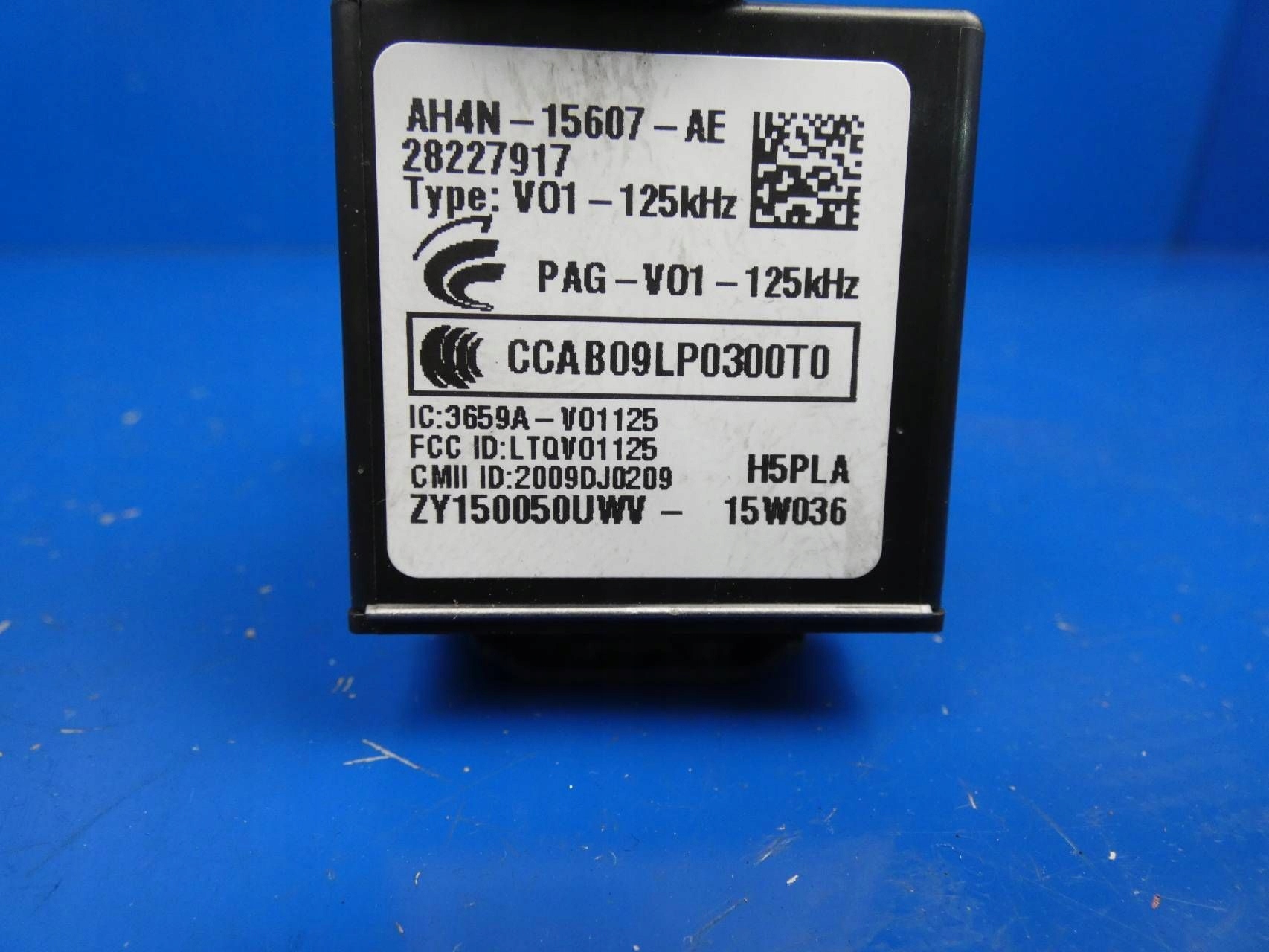 VOLVO V60 and S60 II XC60 ignition + key PILOT