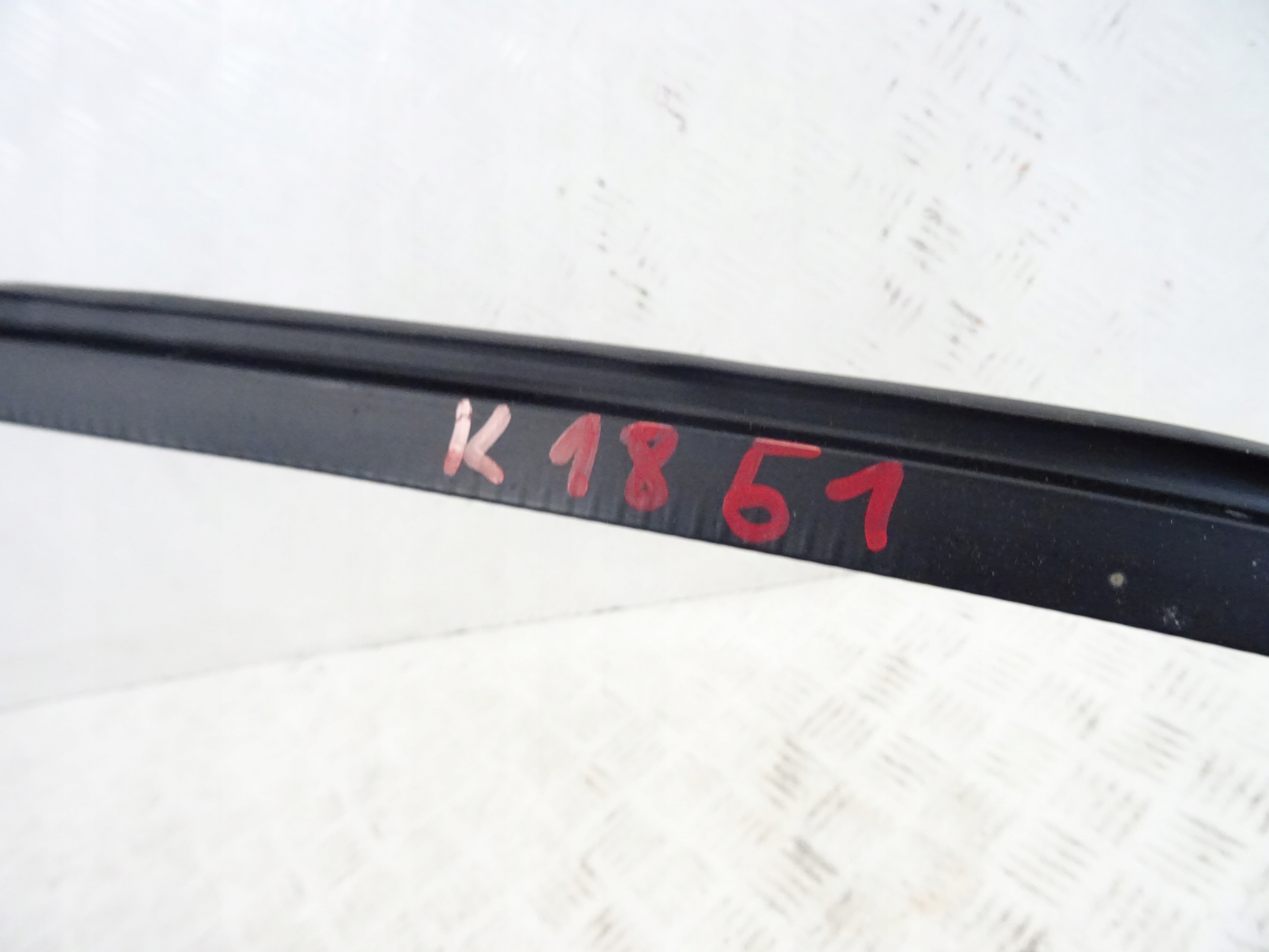 moulding dust windows CZOLOWEJ OPEL OE 316219989