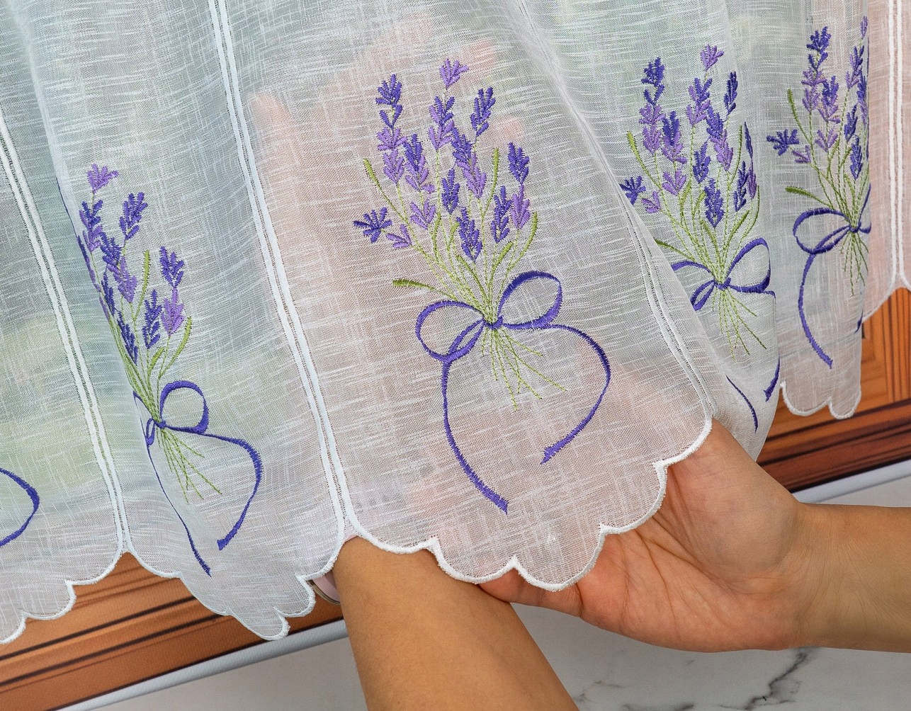 Firanka kuchenna zazdrostka Lawenda haftowana batyst premium 40x250