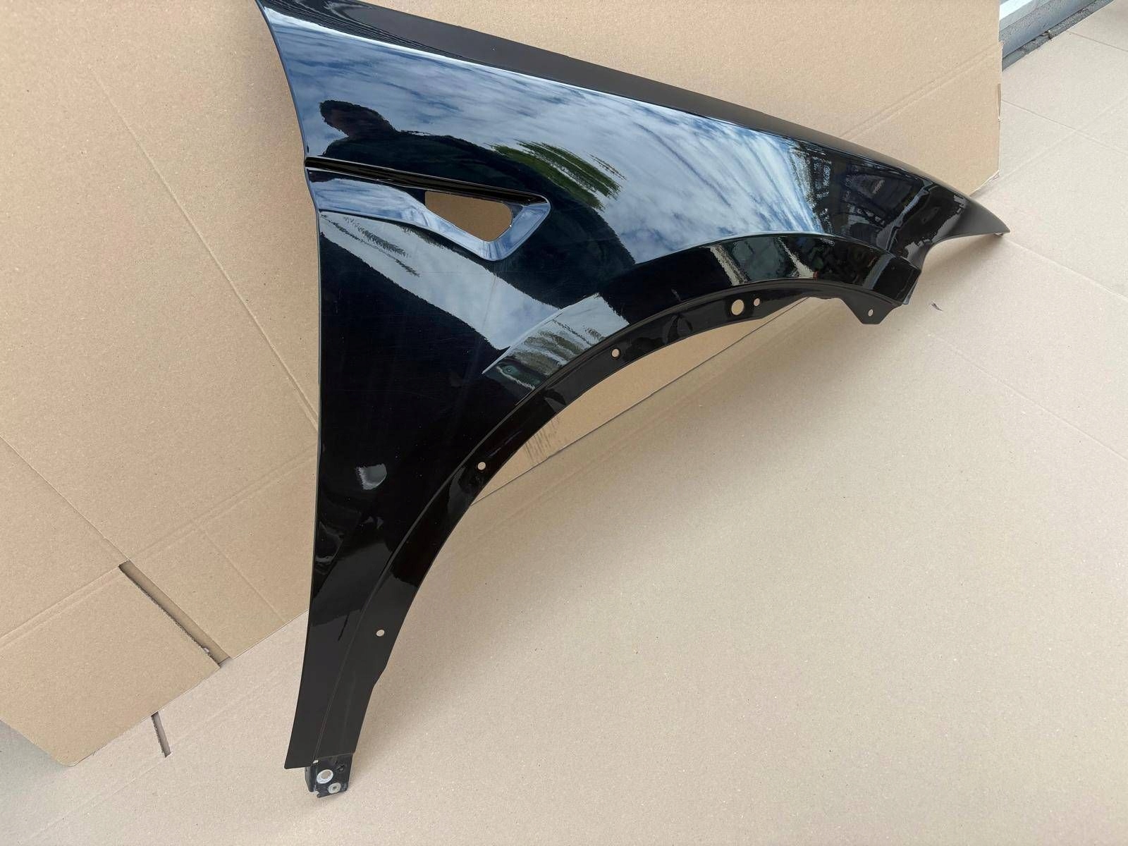 Tesla Model X Błotnik Prawy Przód PBSB Strona zabudowy przód - prawa