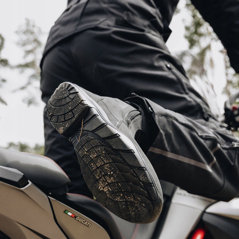 BUTY MOTOCYKLOWE | OZONE RAPID | TURYSTYCZNE SKÓRZANE WODOODPORNE + GRATIS Kolor czarny