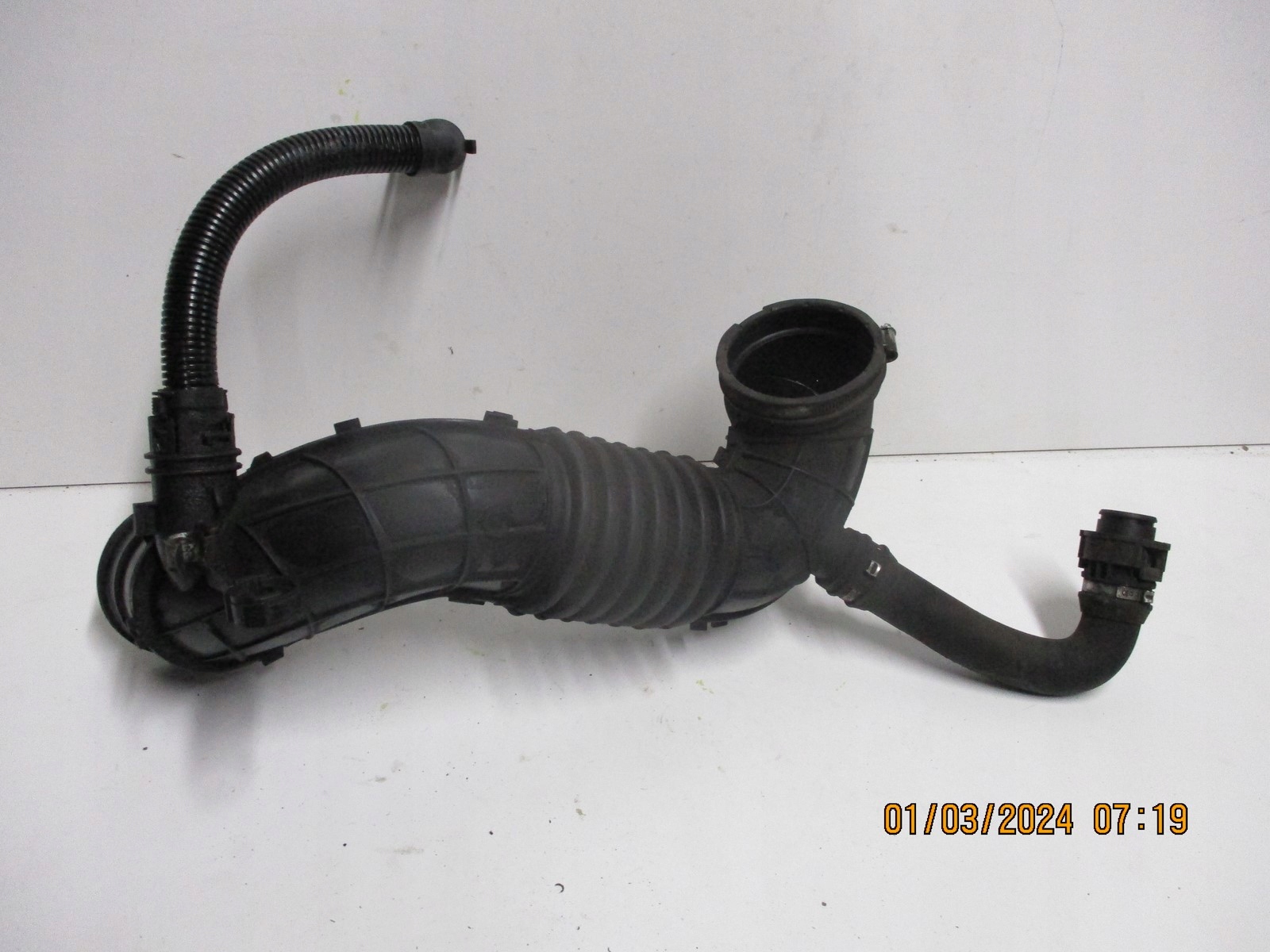 hose pipe BMW F20 F30 586509