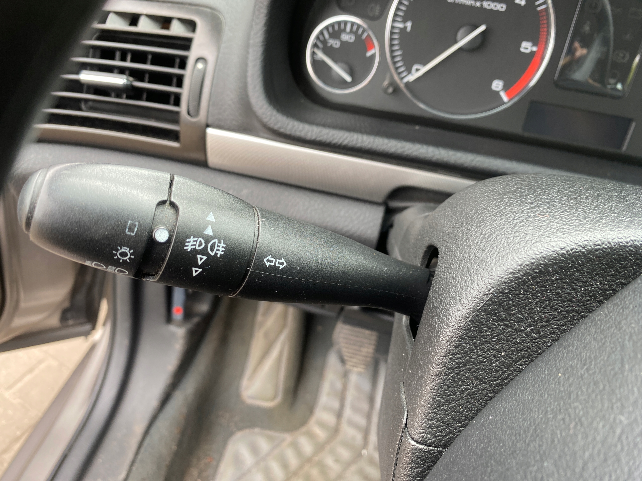 Interrupteur commande phares feux ZESPOLONY Volant Renault Megane II CC 03-09