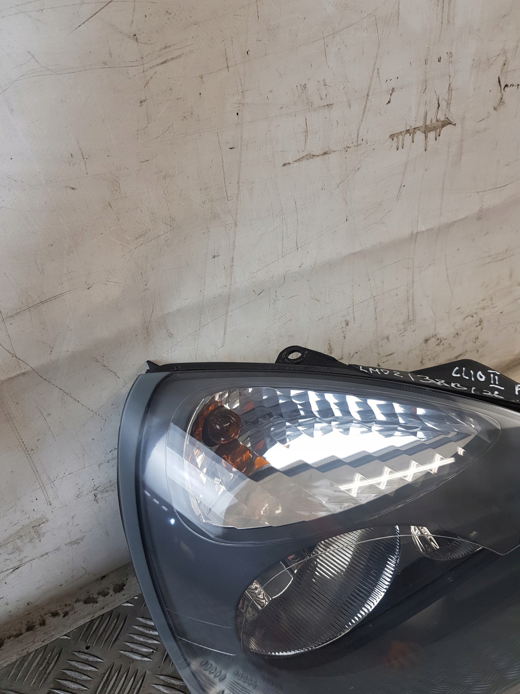 light right front 8200369608 RENAULT CLIO II EUROPA