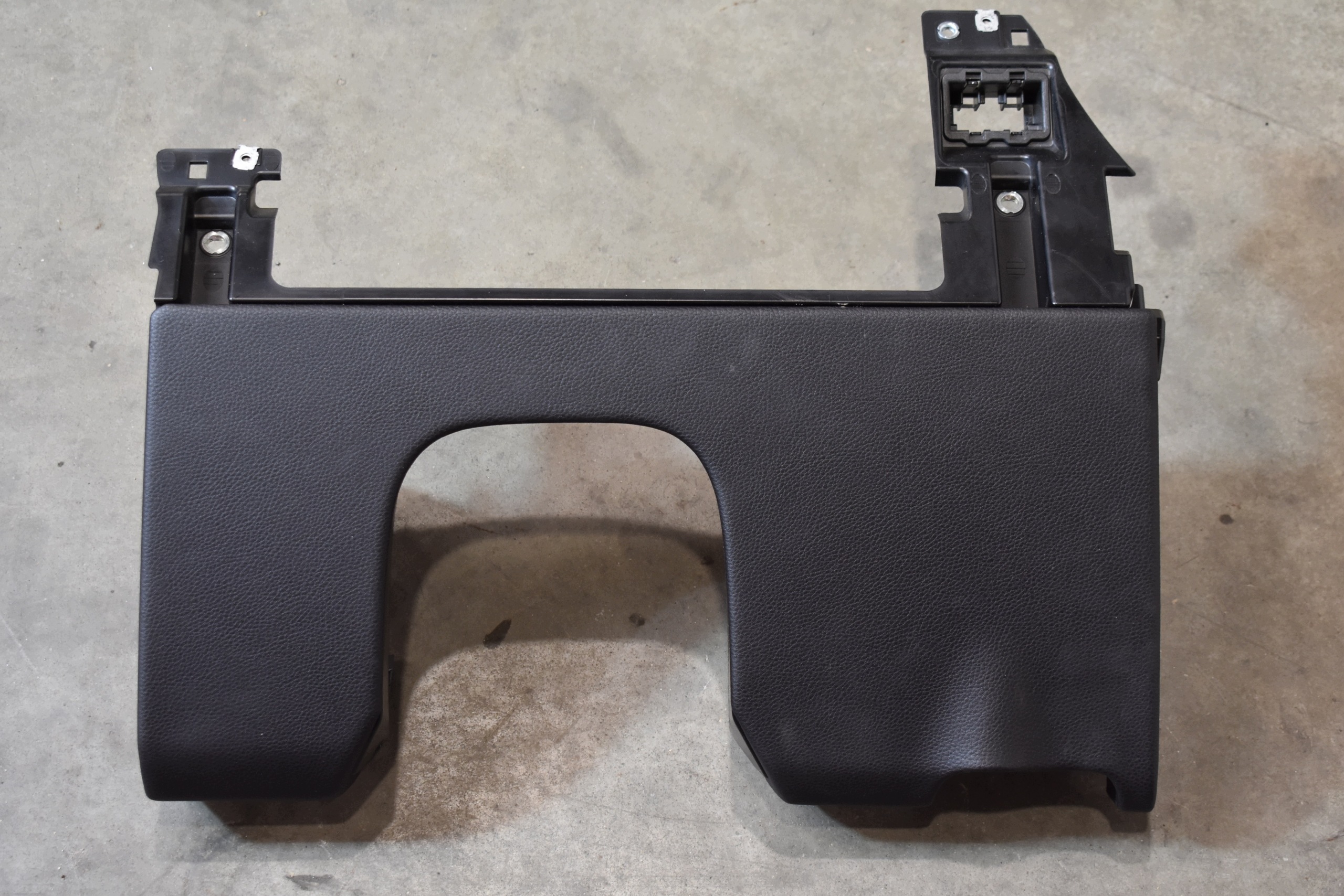 IDEALNA cover lower consoles black PORSCHE PANAMERA 971 1