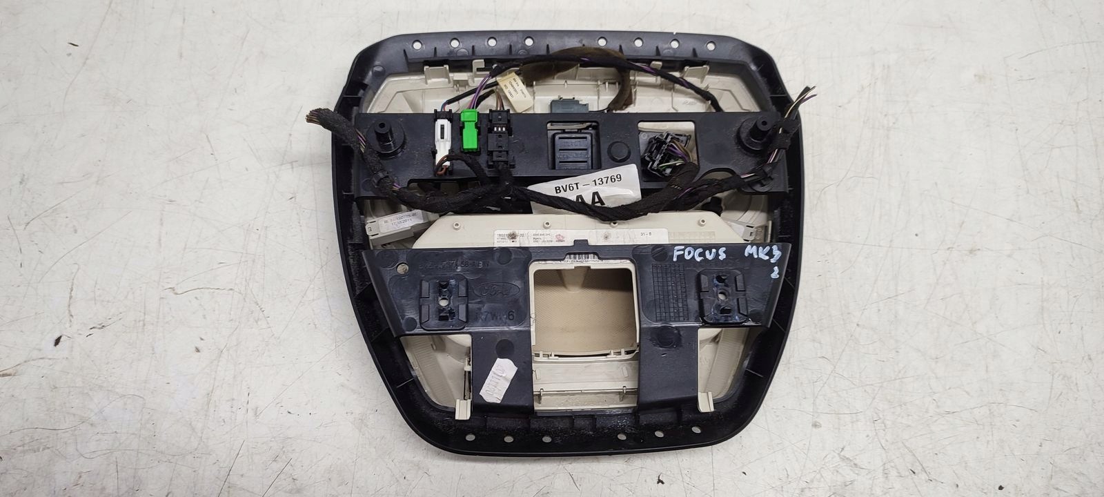 handschuhfach für okulary Ford Focus MK3