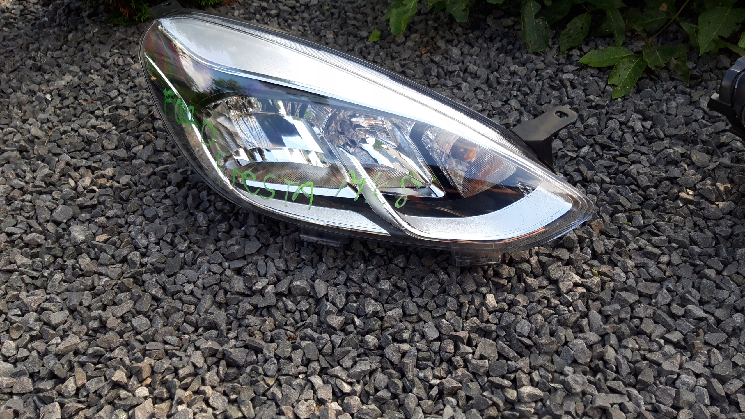ford fiesta 18 mk8 led prawa lampa europa