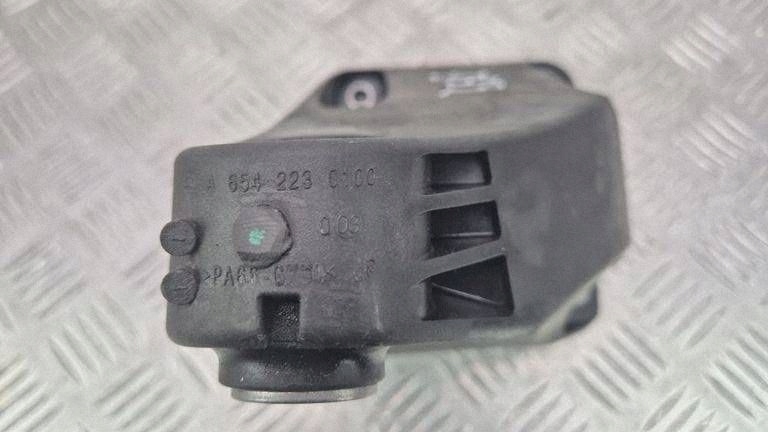 engine mount Mercedes E200d W213 654.920 A6542230100