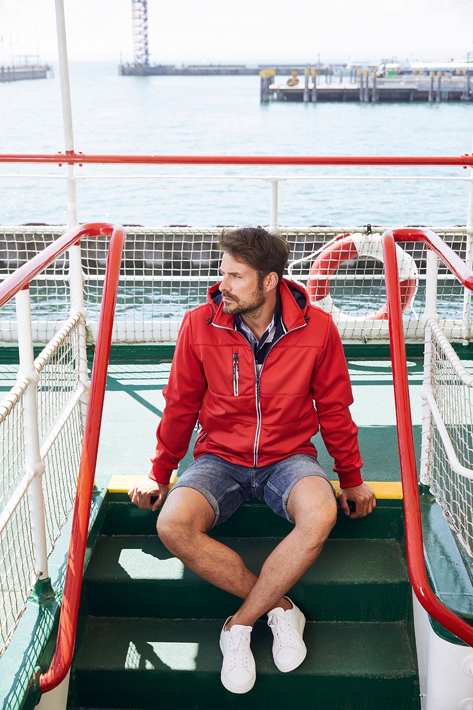 Męska kurtka morska SoftShell czerwona L Kolor czerwony