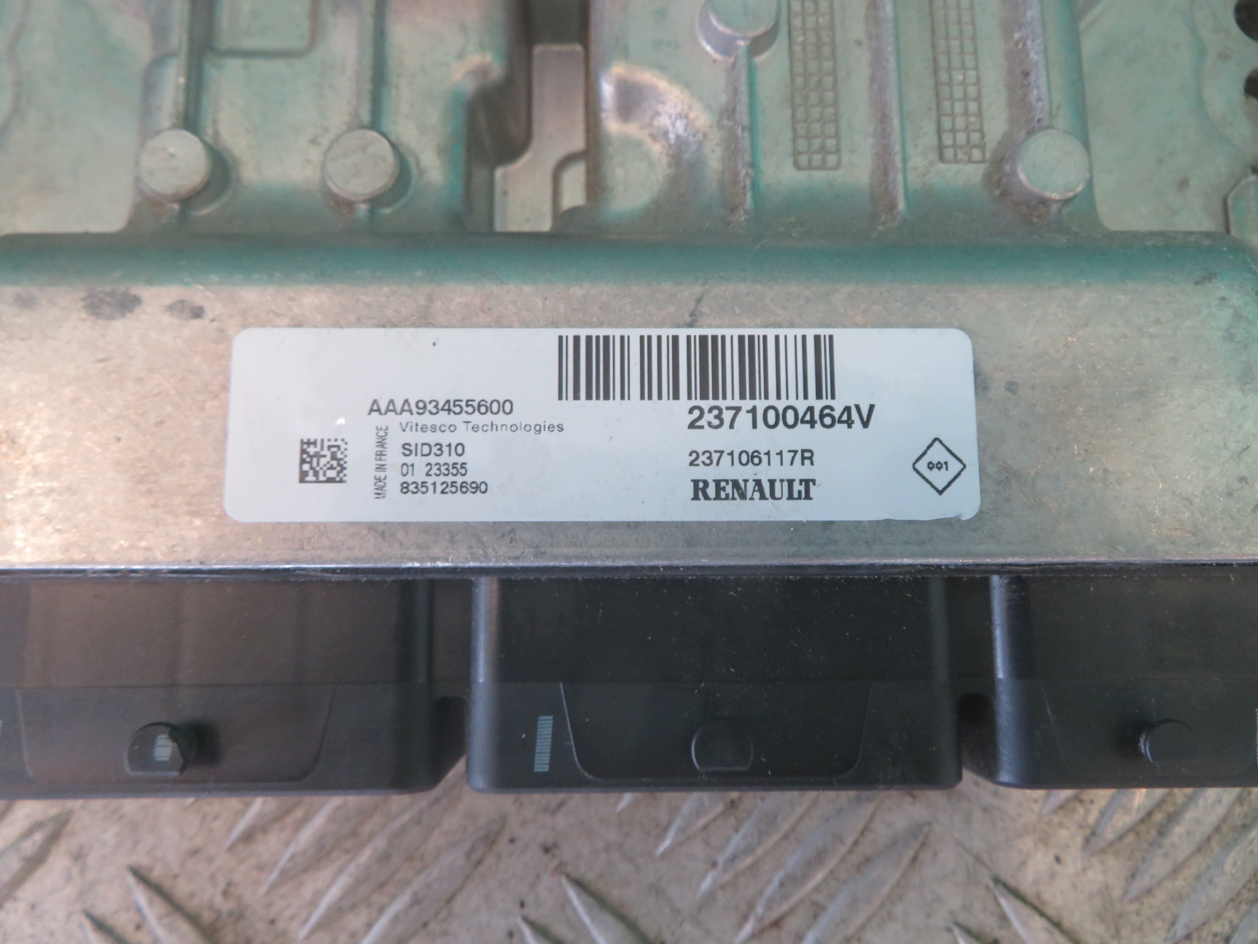 computer control unit of the engine RENAULT MASTER OPEL MOVANO 2.3 24R 237100464V