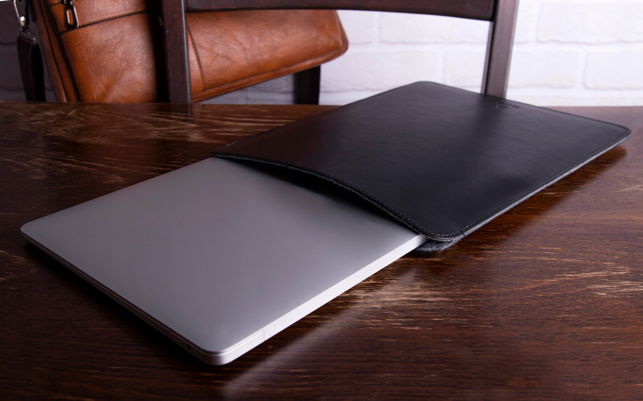 BALTAN Etui skórzane Premium do MacBooka Air 13" M4 czarne — 6