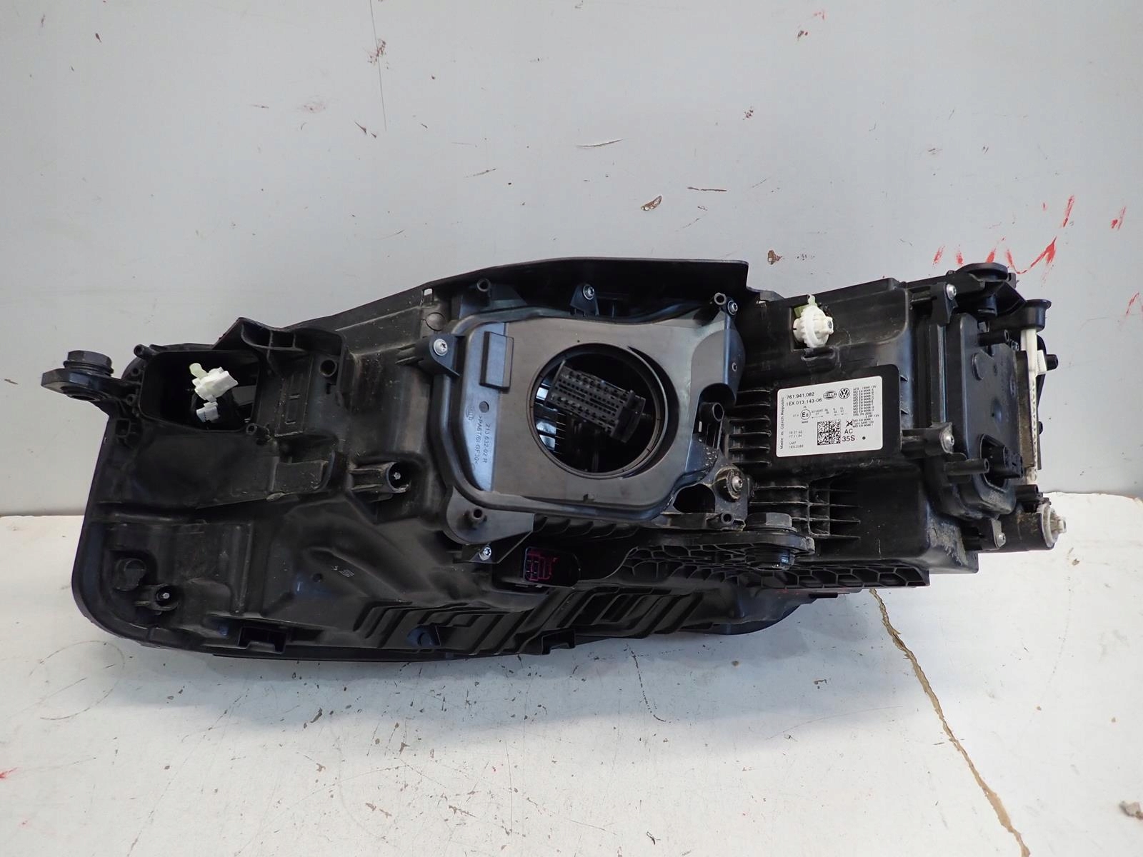 light front right VW TOUAREG III 18- FULL LED