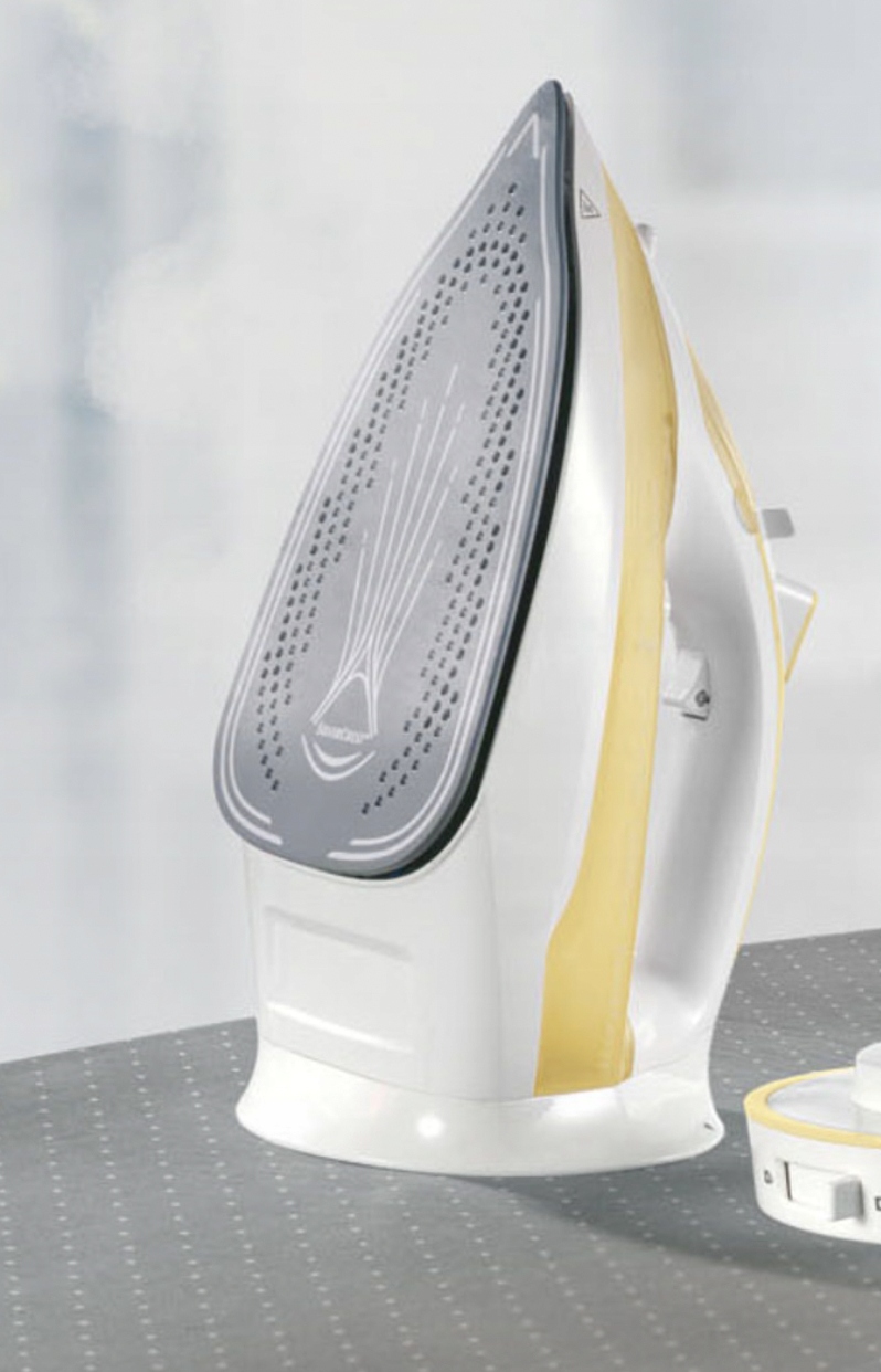 BEZPRZEWODOWE ŻELAZKO PAROWE SilverCrest 2000–2400W Kod producenta 100341798001