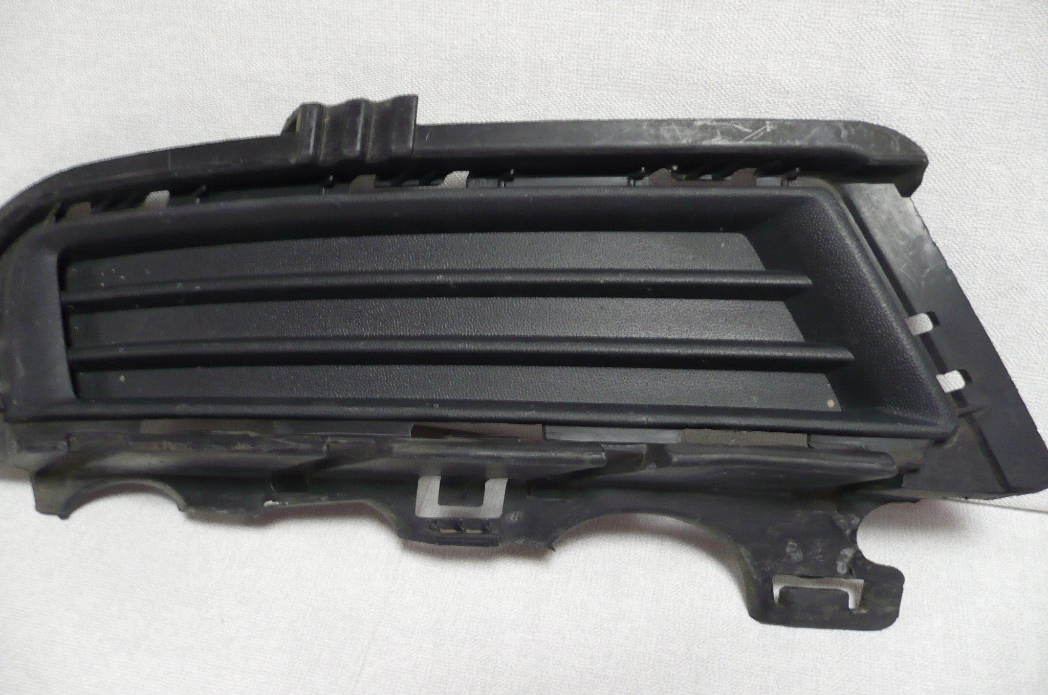 VW GOLF VII 7 2012-16 grid of a bumper right front OGRYGINAL