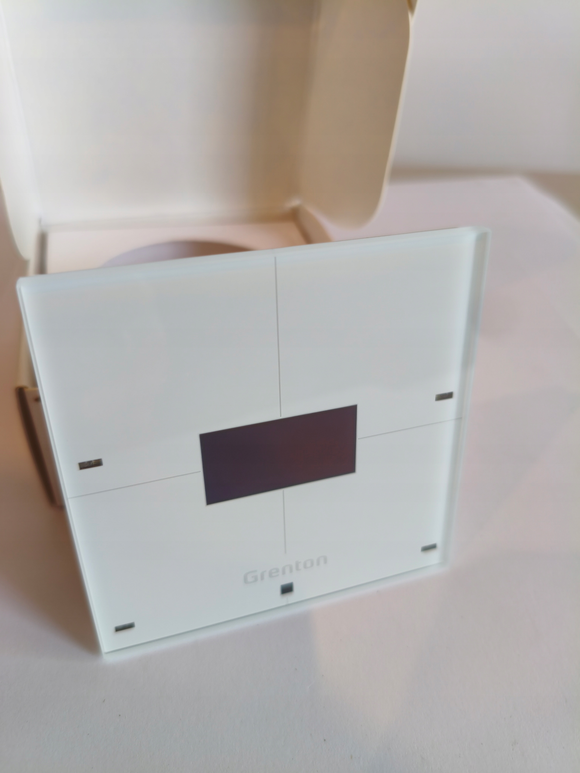 Panel dotykowy SMART PANEL 4B WiFi biały Grenton Marka Grenton