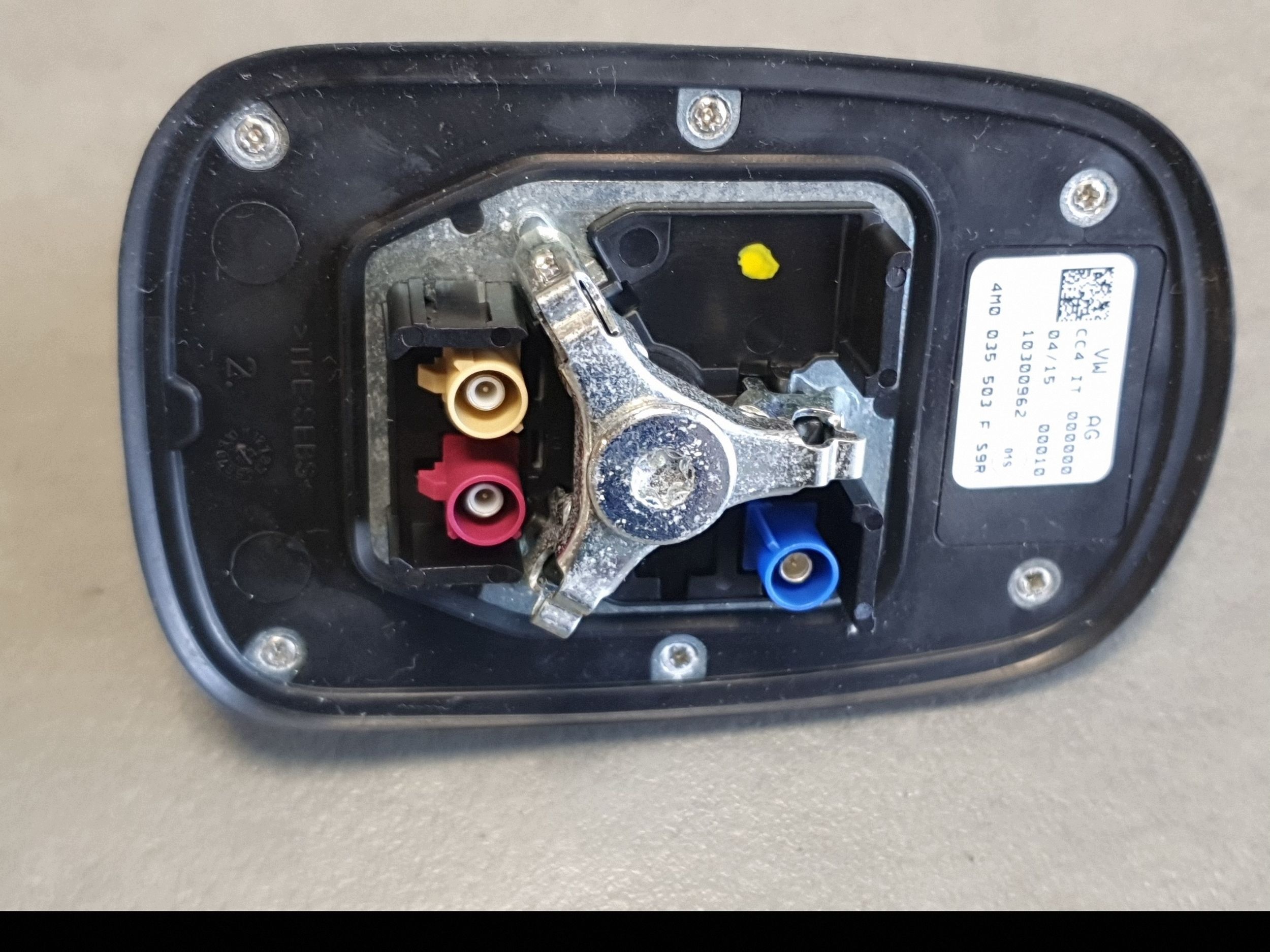 Audi Q7 4M Antenne GPS (pletwa) 4M0035503F LS9R