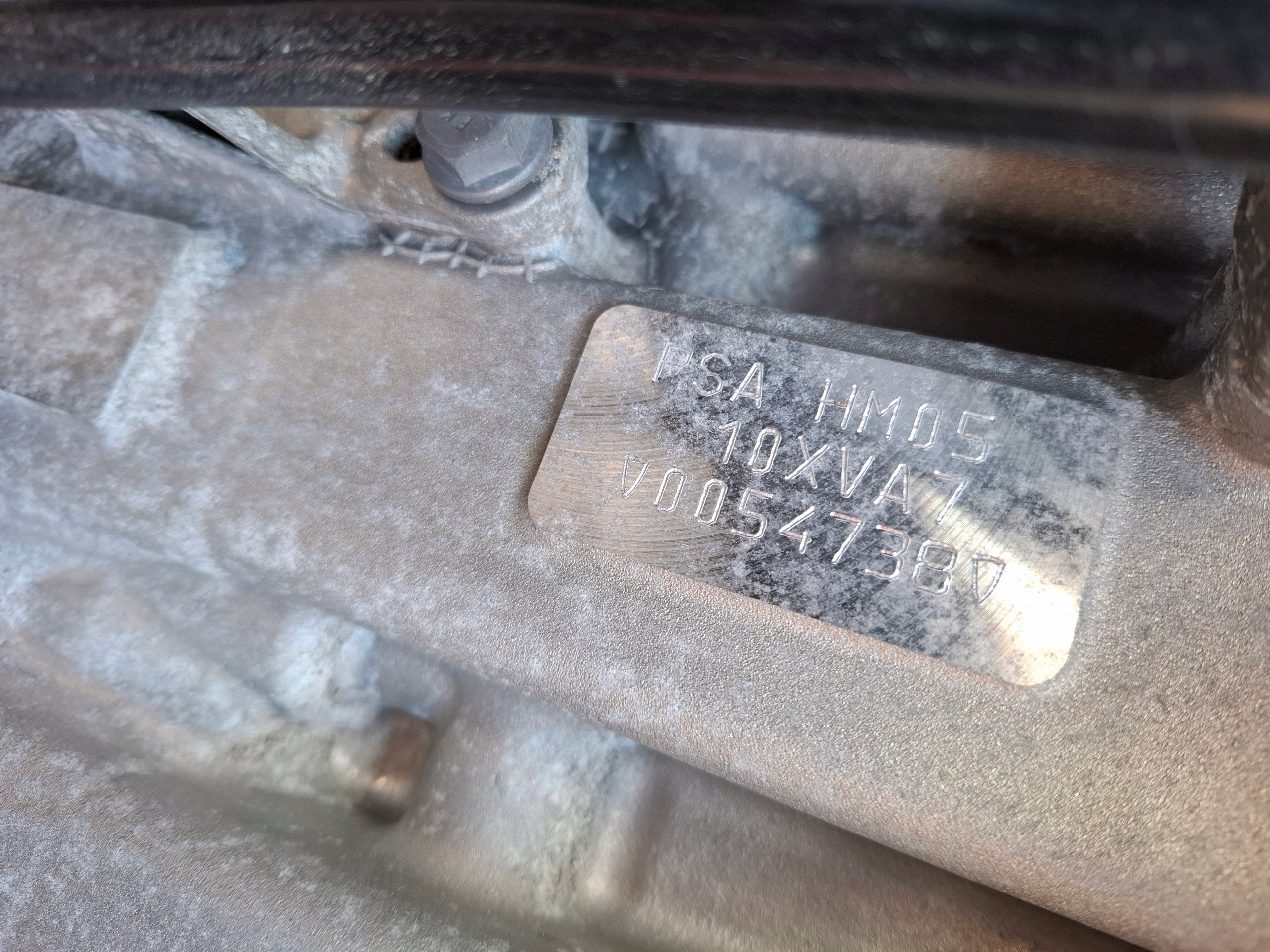 engine PEUGEOT 2008 and 1.2 VTI HM05 10XVA7 new