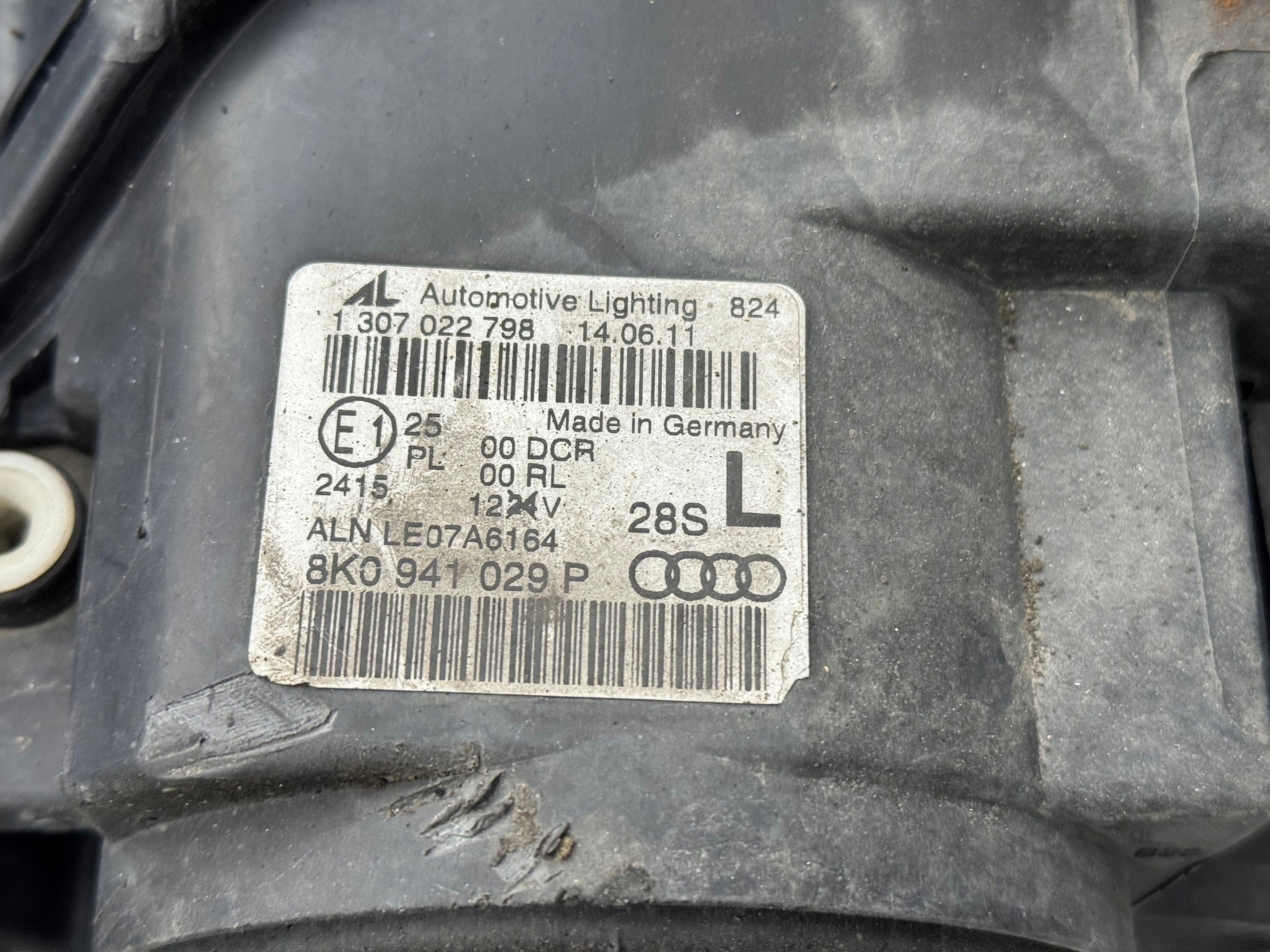 light BI-XENON left front LED - AUDI A4 B8 8K 07-11 8K0941029P complete EU