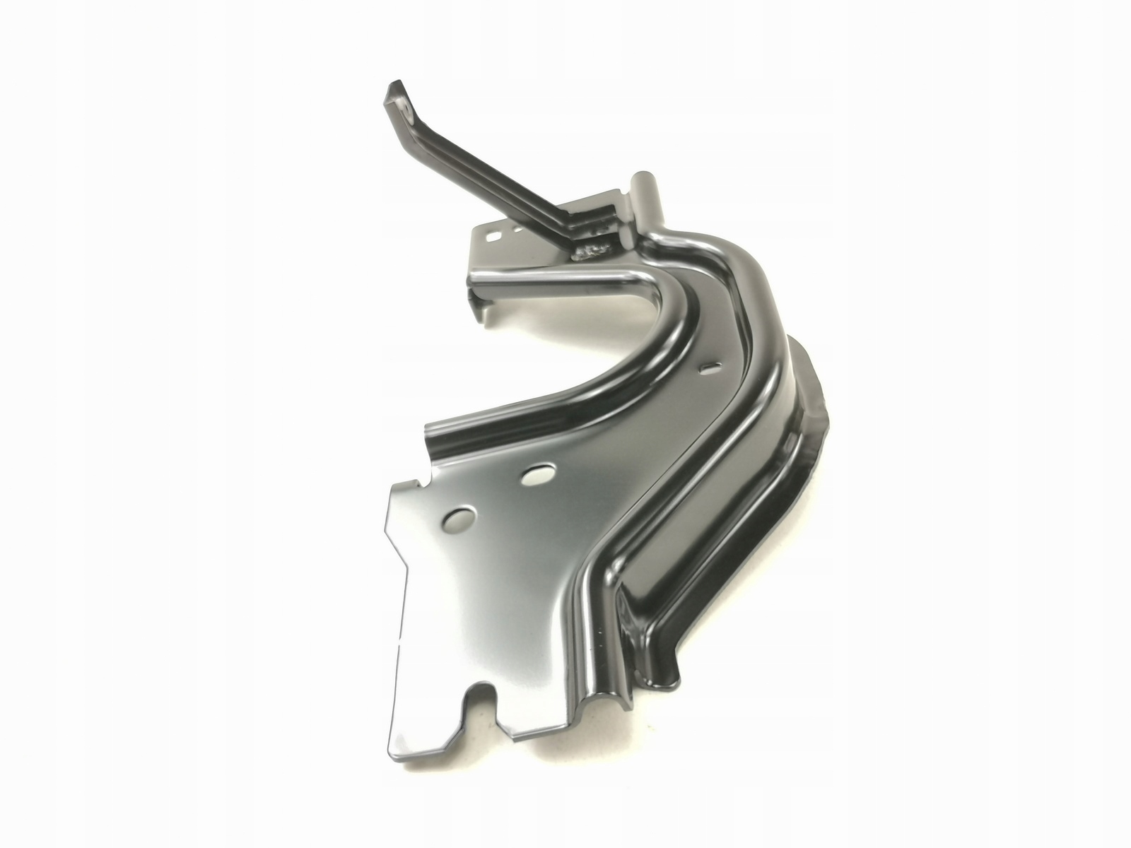console of a bumper left front ISUZU RODEO D-MAX 05-15 / 8980301731
