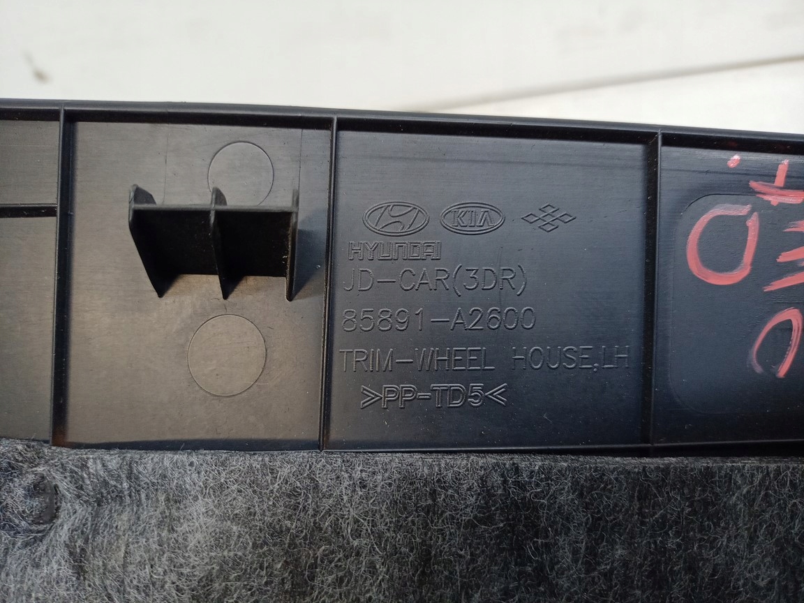 KIA PRO CEED II BLENDE ABDECKUNG SITZ LINKS RECHTS HECK 2012
