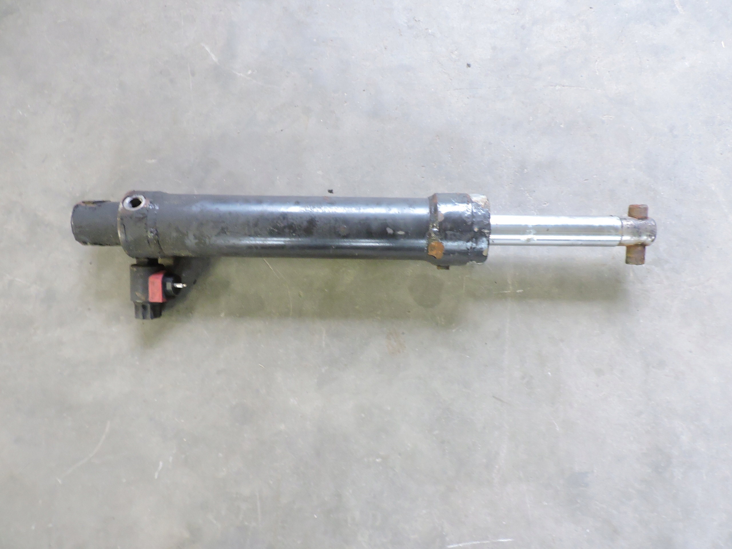 ПОРШЕНЬ ДЛЯ ЛИФТА DHOLLANDIA 12V