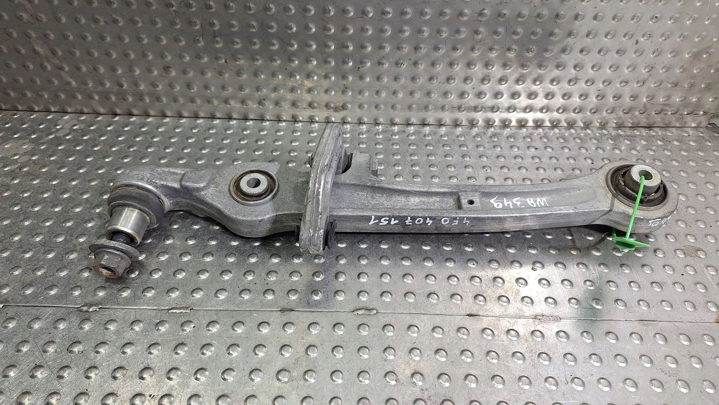arm left right front lower 4F0407151 AUDI A6 C6