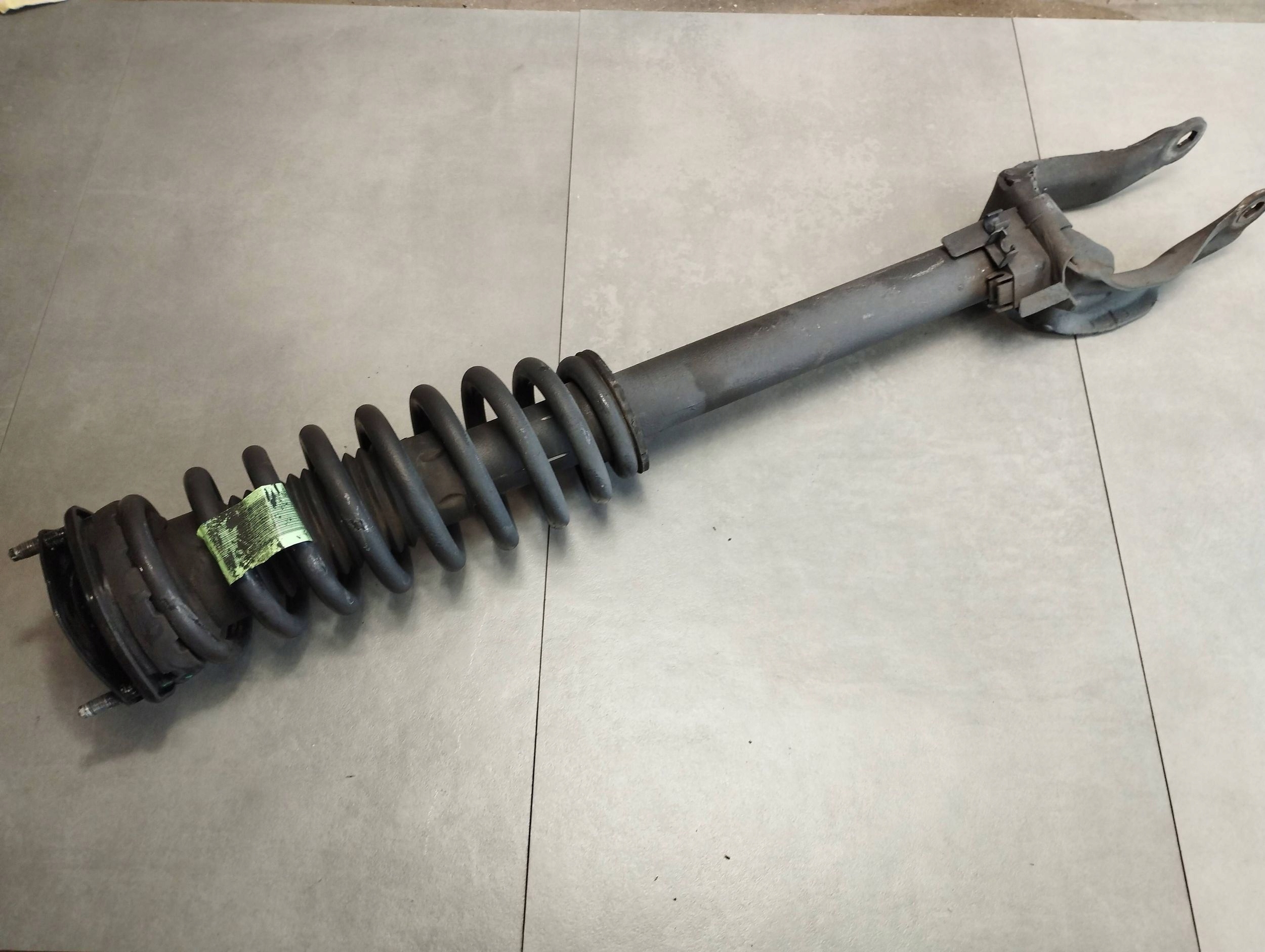 Mercedes-Benz GLE W166 shock absorber right front