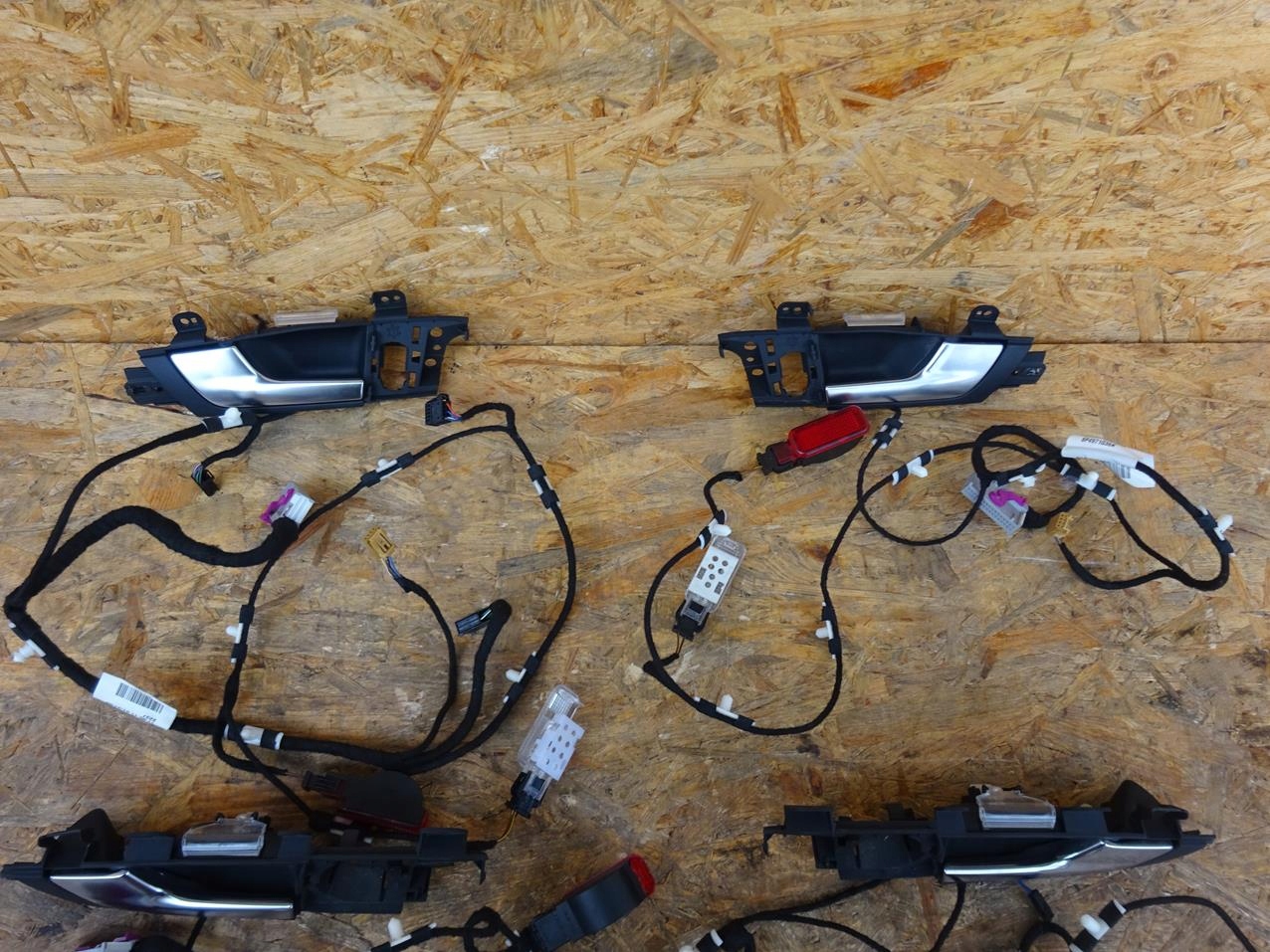 8P4971035AC - A3 8P дверные ручки боковой свет освещенный AMBIENTE