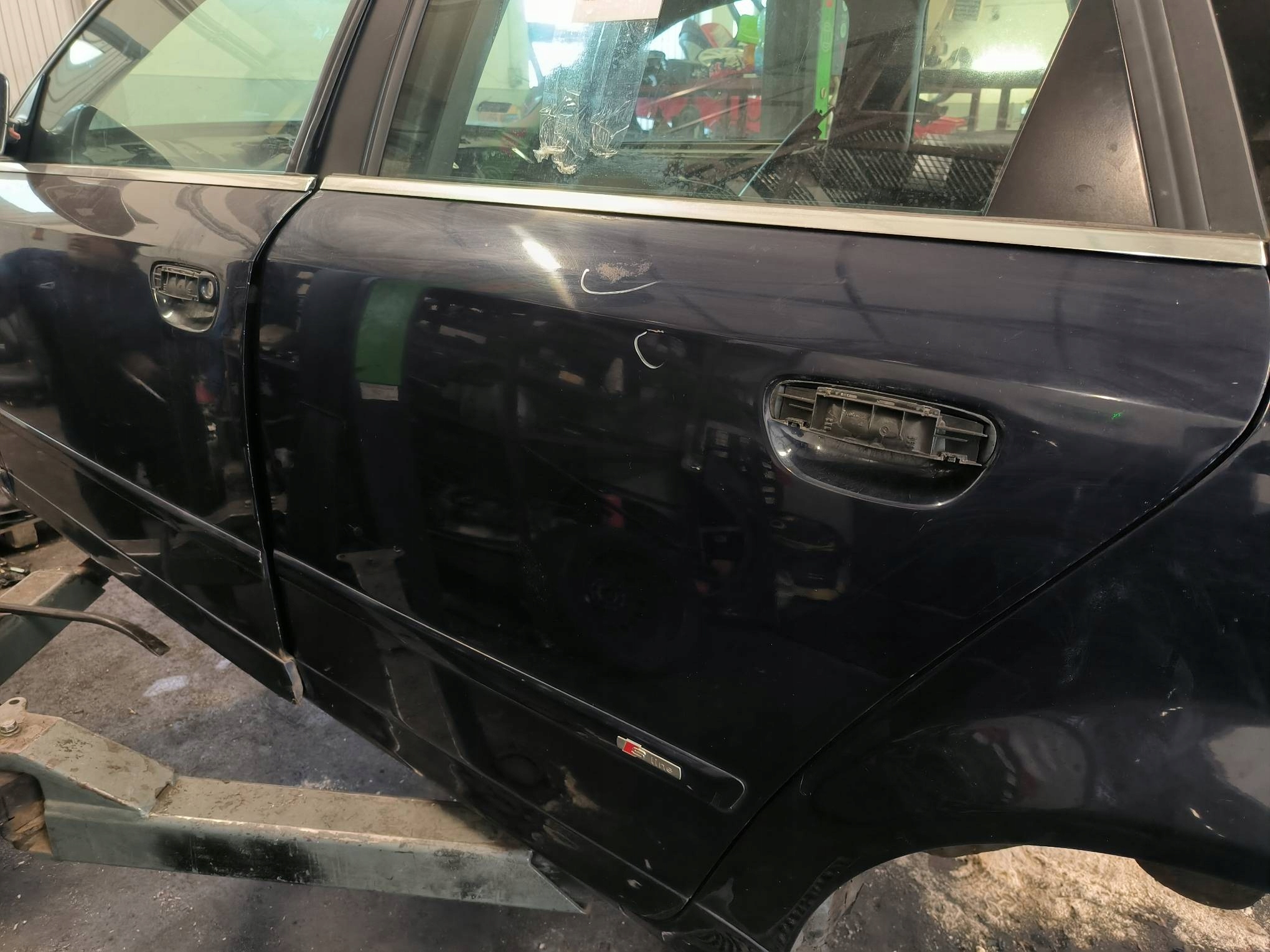 Tür links heck LZ5J AUDI A4 B6 KOMBI