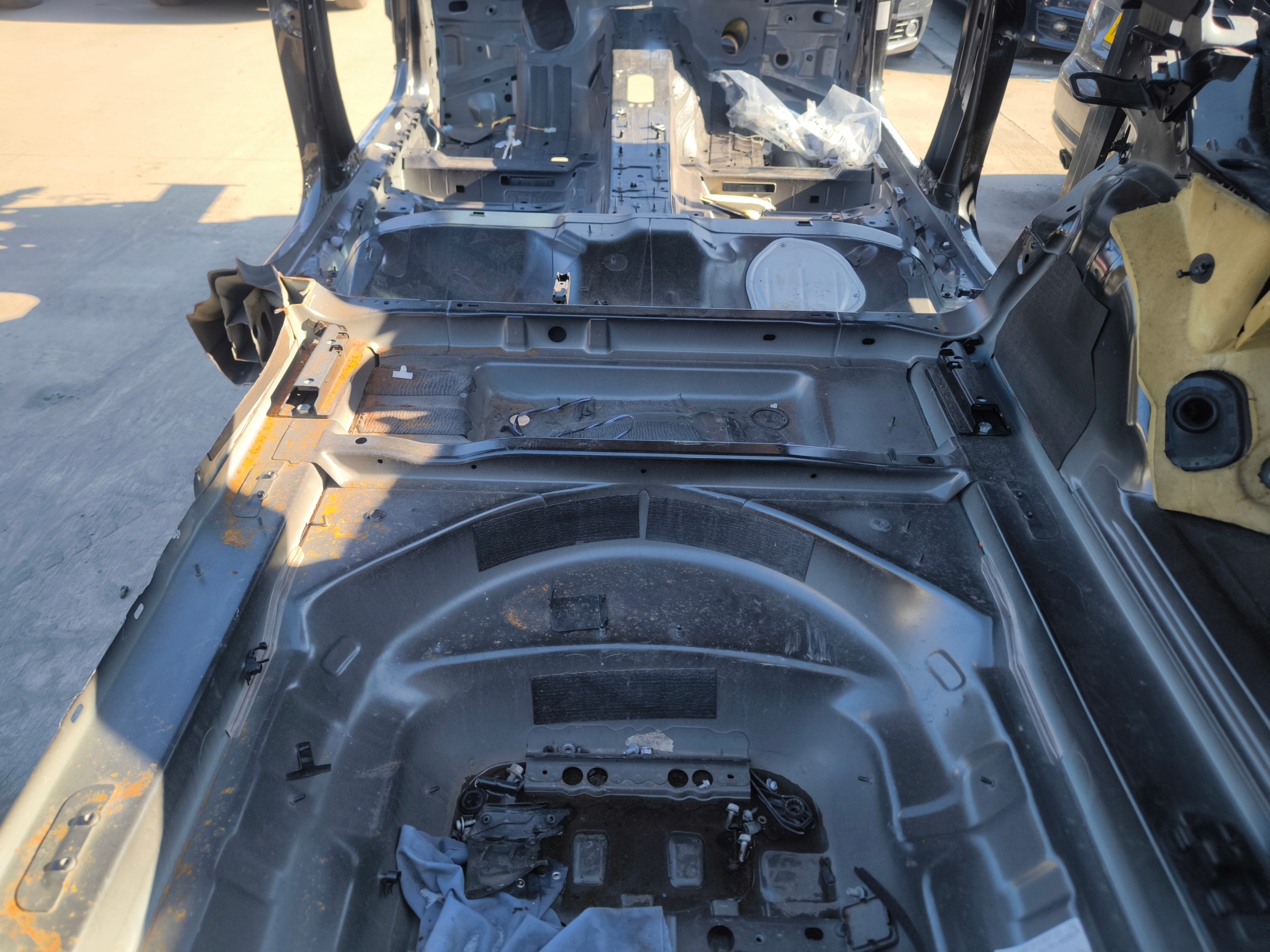 Coppa OSSATURA TYLNI AUDI A4 B9 AVANT KOMBI Originale *2*